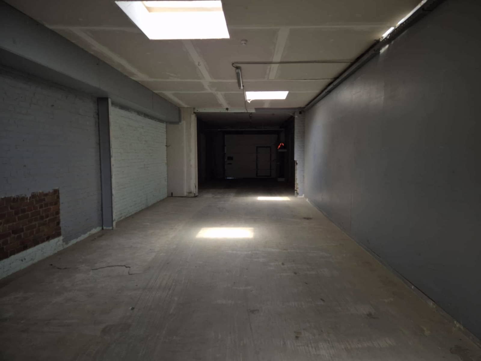 Opslagplaats van 350 m² nabij centrum Wetteren foto 6