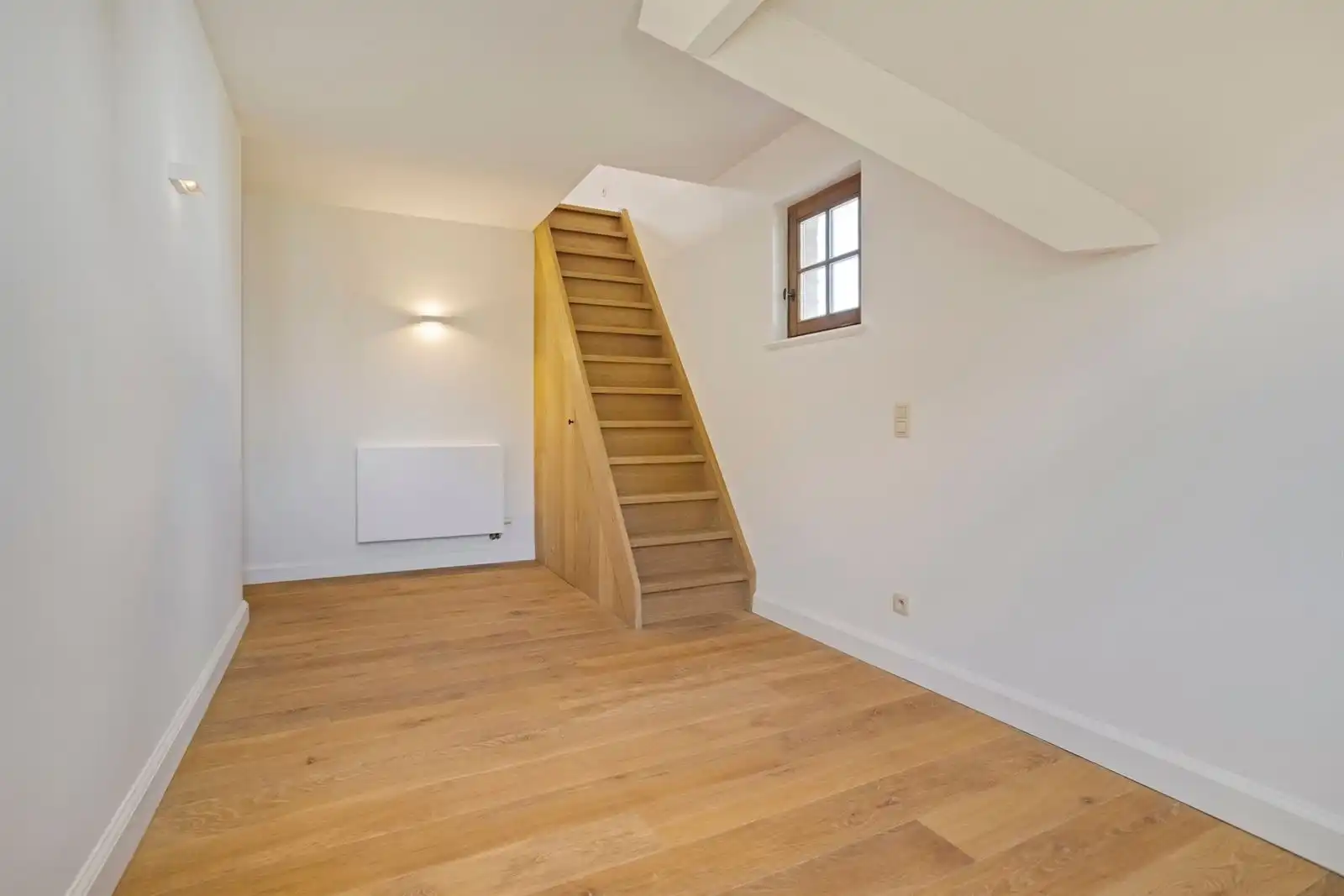Ruimte, rust en eindeloze mogelijkheden

! Op zoek naar een woning die écht iets extra biedt?  foto 17