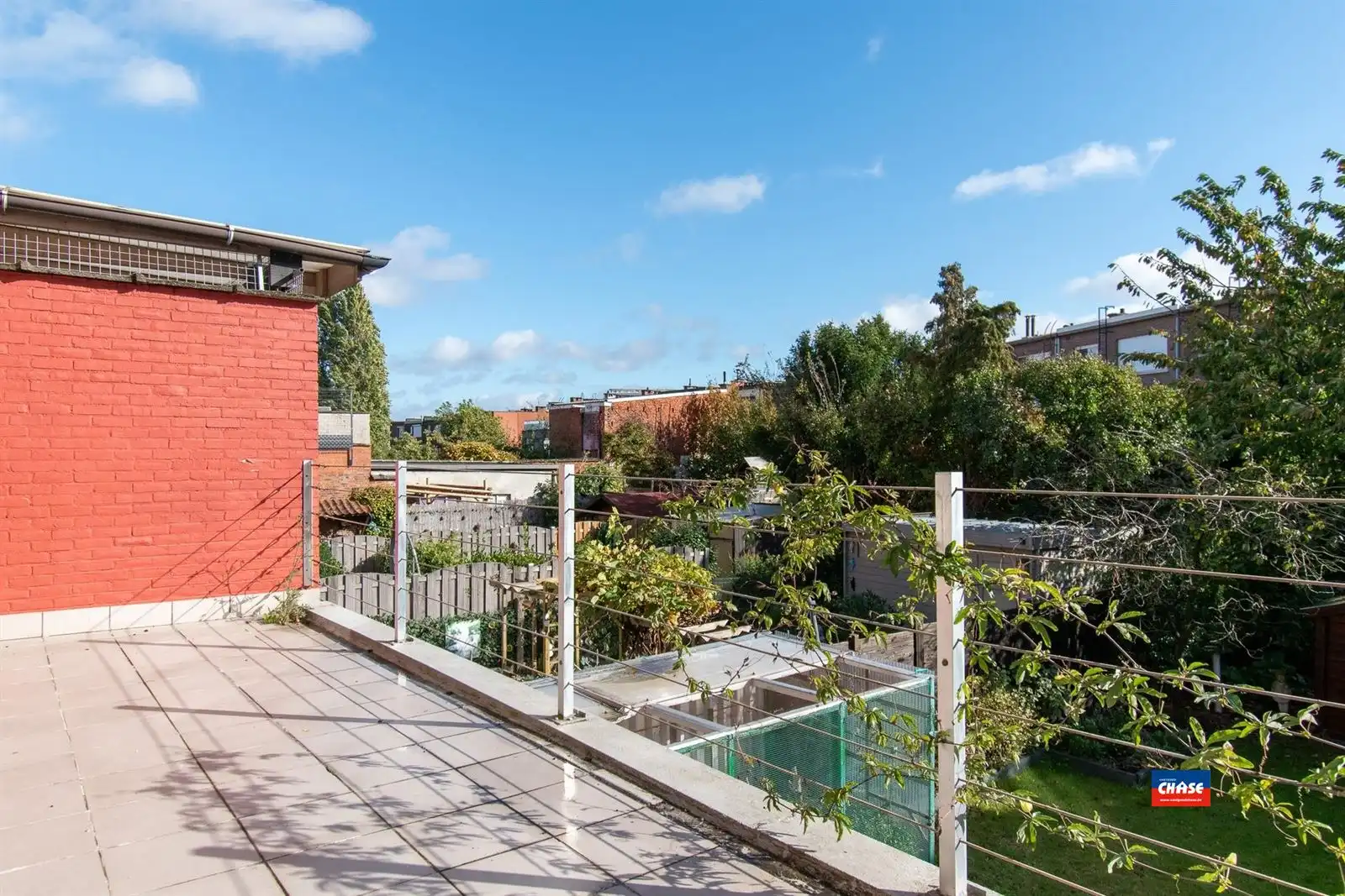 Bel-étage met 3 slaapkamers en zonnige tuin foto 8