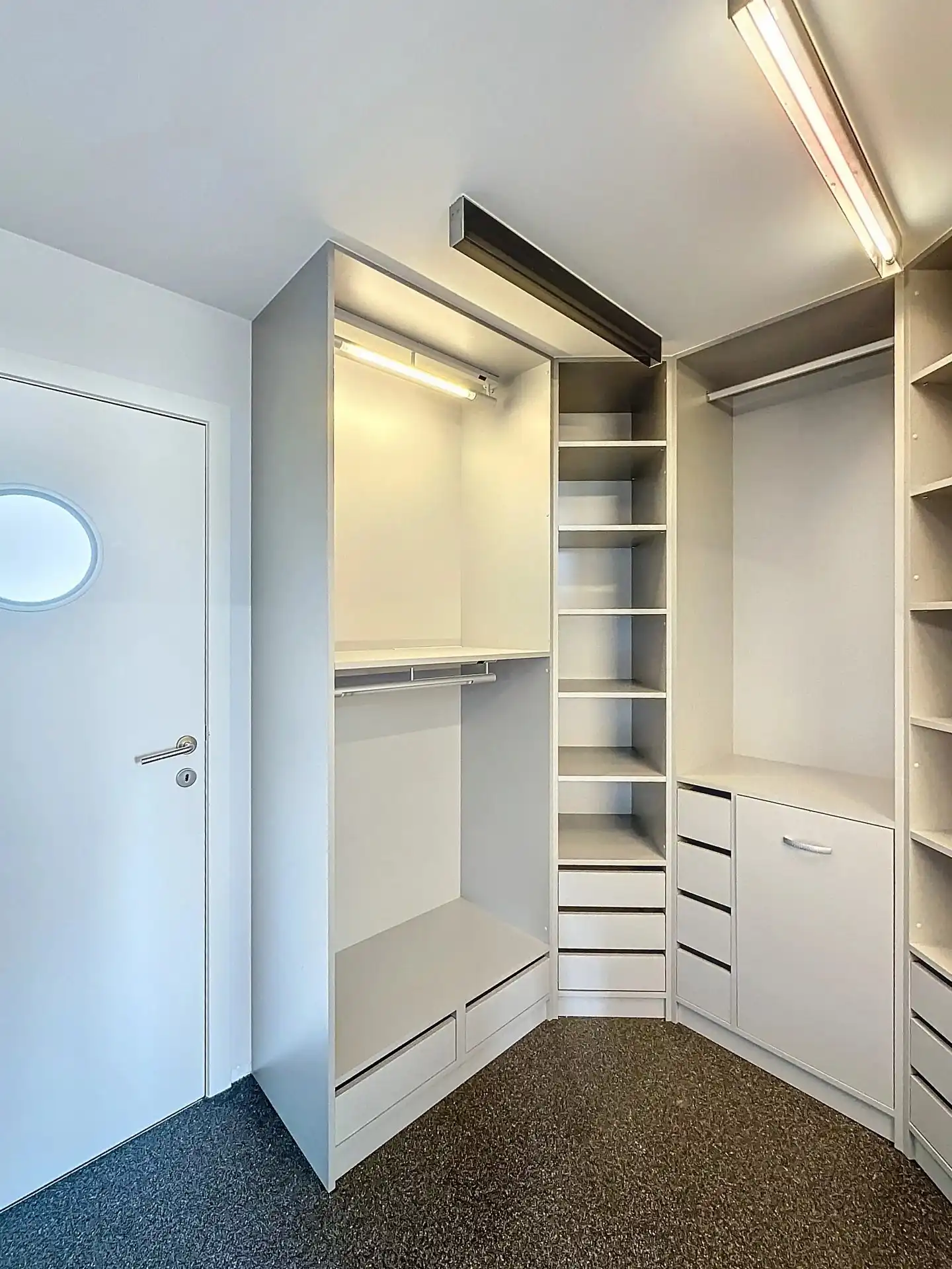 Unieke moderne woning met een dubbele bestemming op een perceel van 29a24ca. foto 57