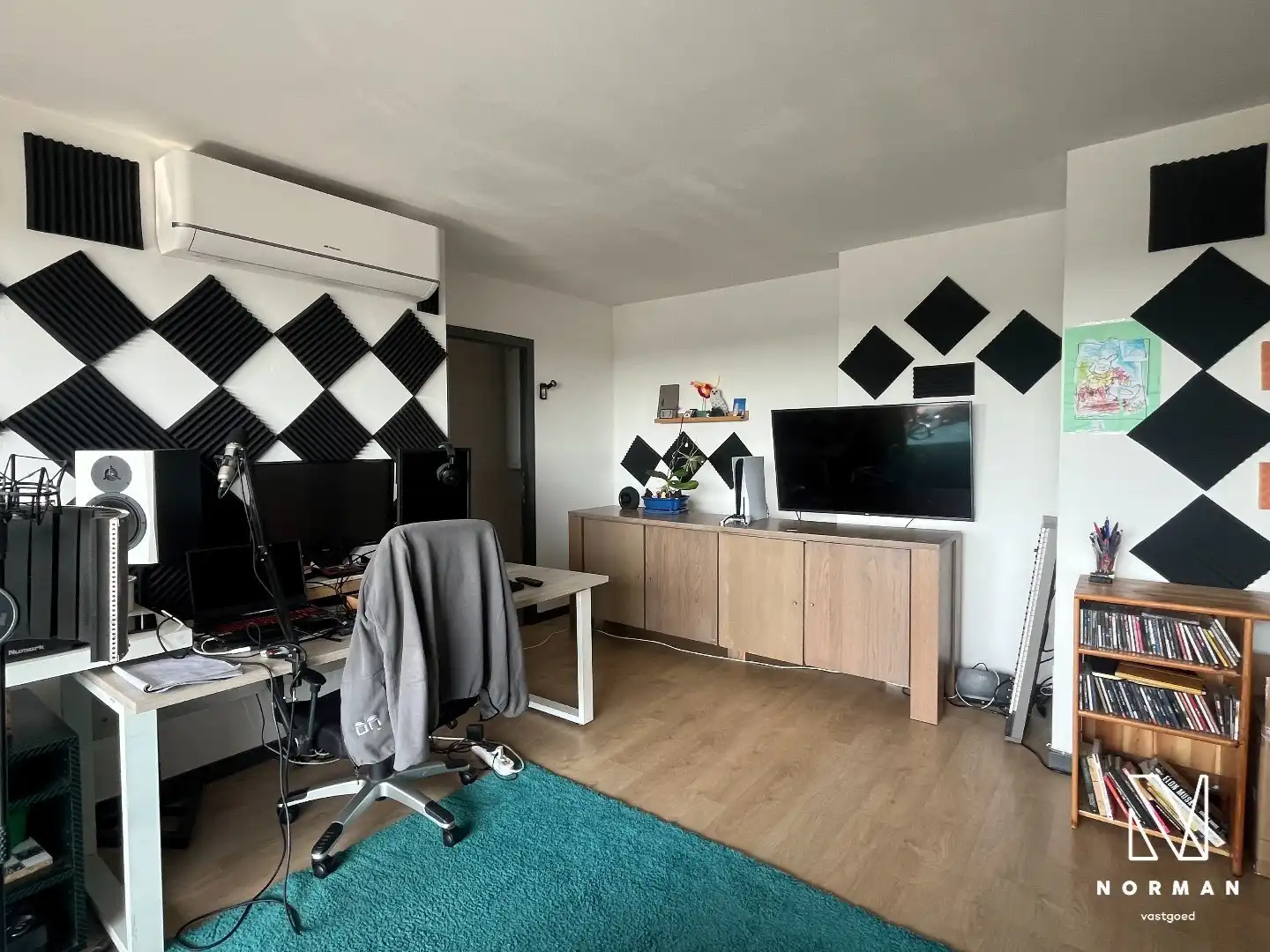 Appartement te koop in Roeselare op topligging!  foto {{pictureIndex}}