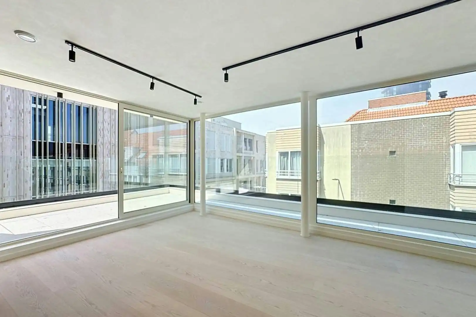 Prachtige duplex met zonnig terras te koop in Knokke-Heist foto 3