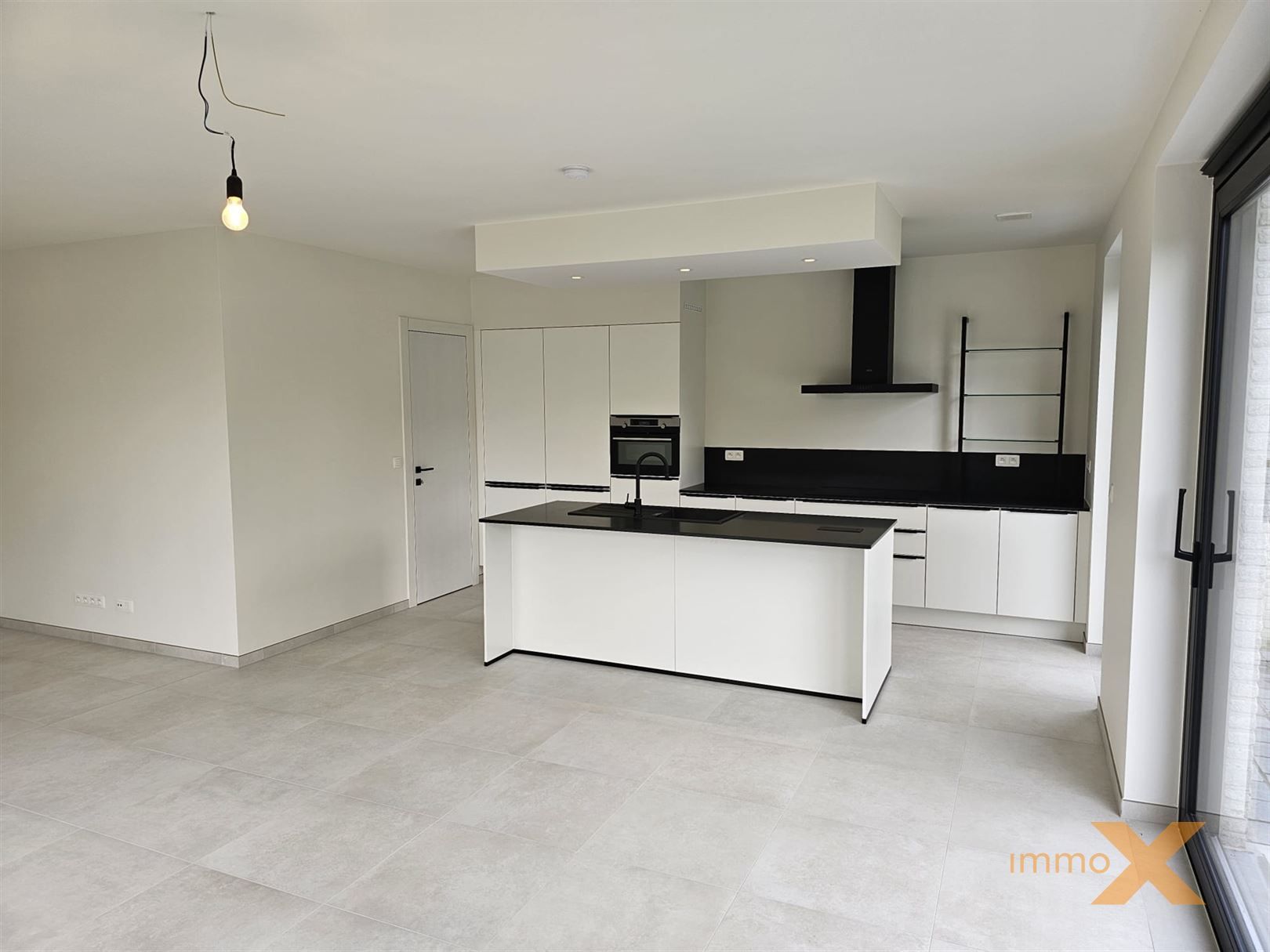 PRACHTIG AFGEWERKTE NIEUWBOUWWONING foto 7