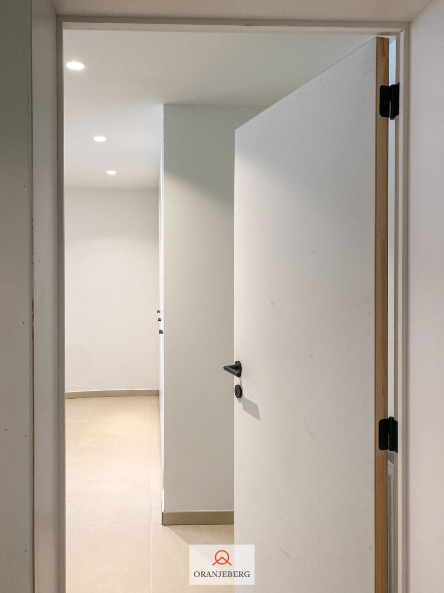 Gerenoveerd ruim duplex appartement met 2 slpk's foto 25