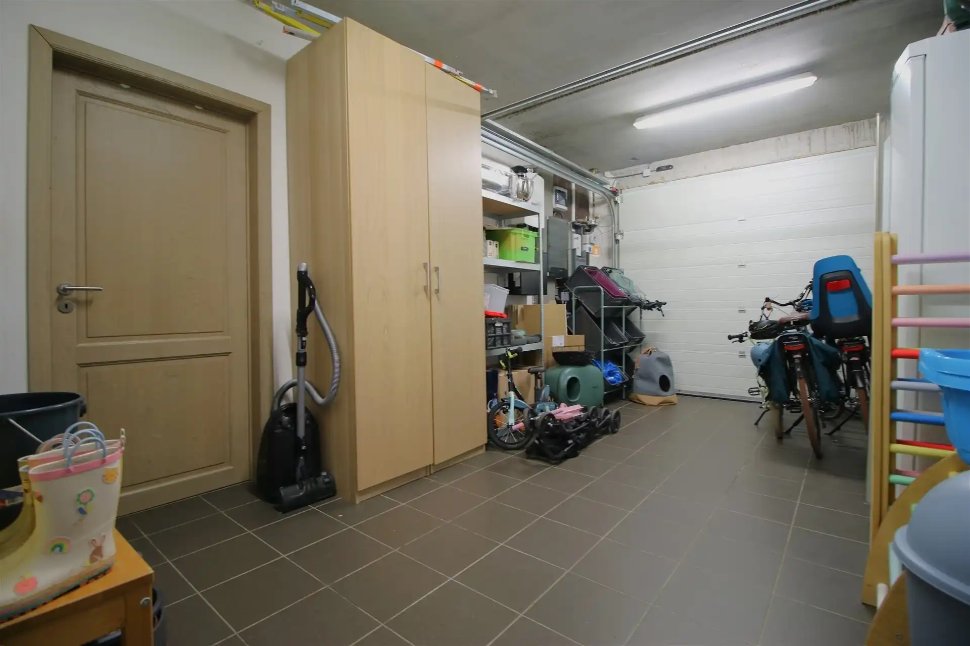 Ruime energiezuinige woning 4 slpk en tuin foto 9