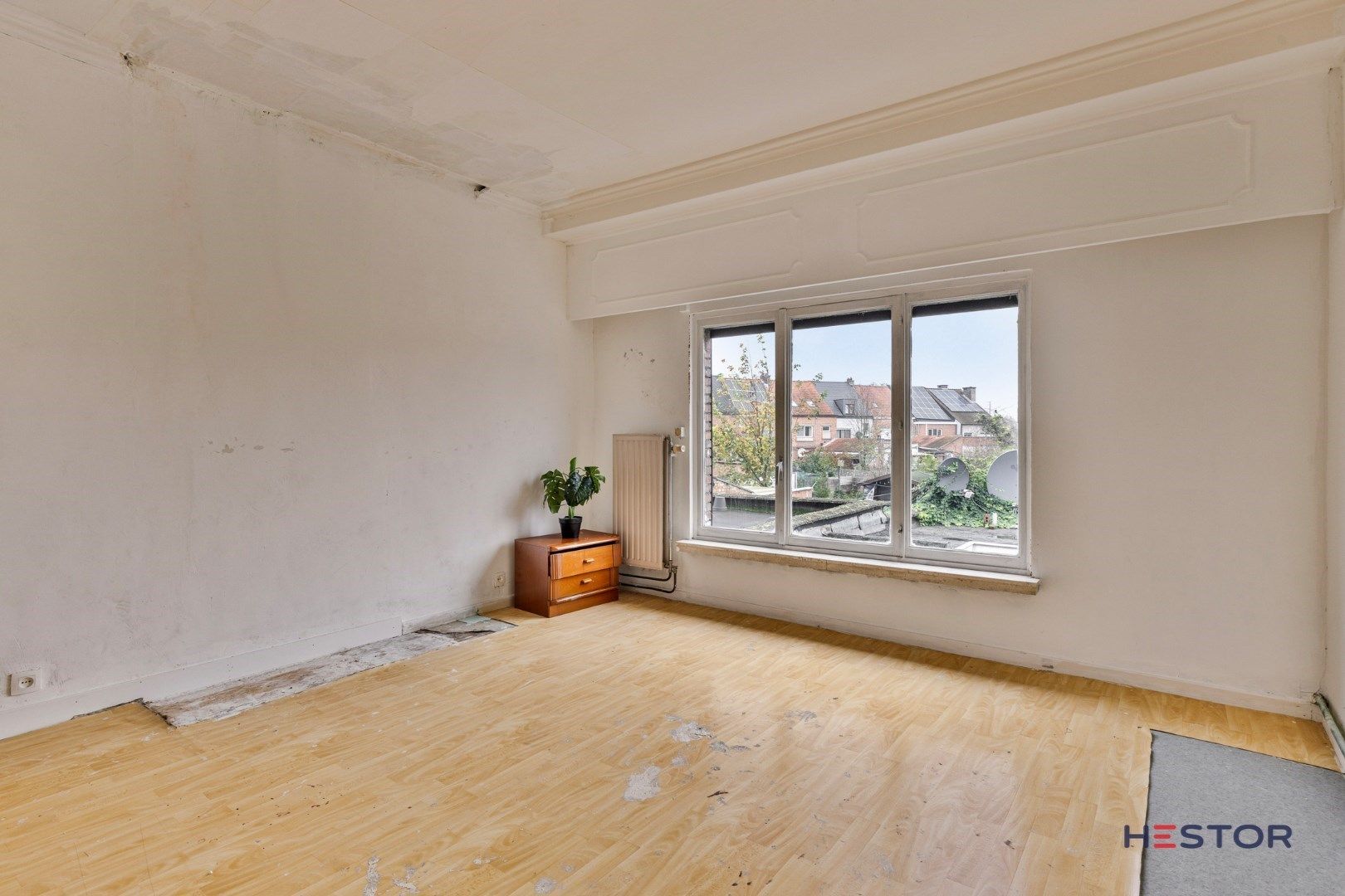Op te frissen woning, met tuin in Temse foto 6