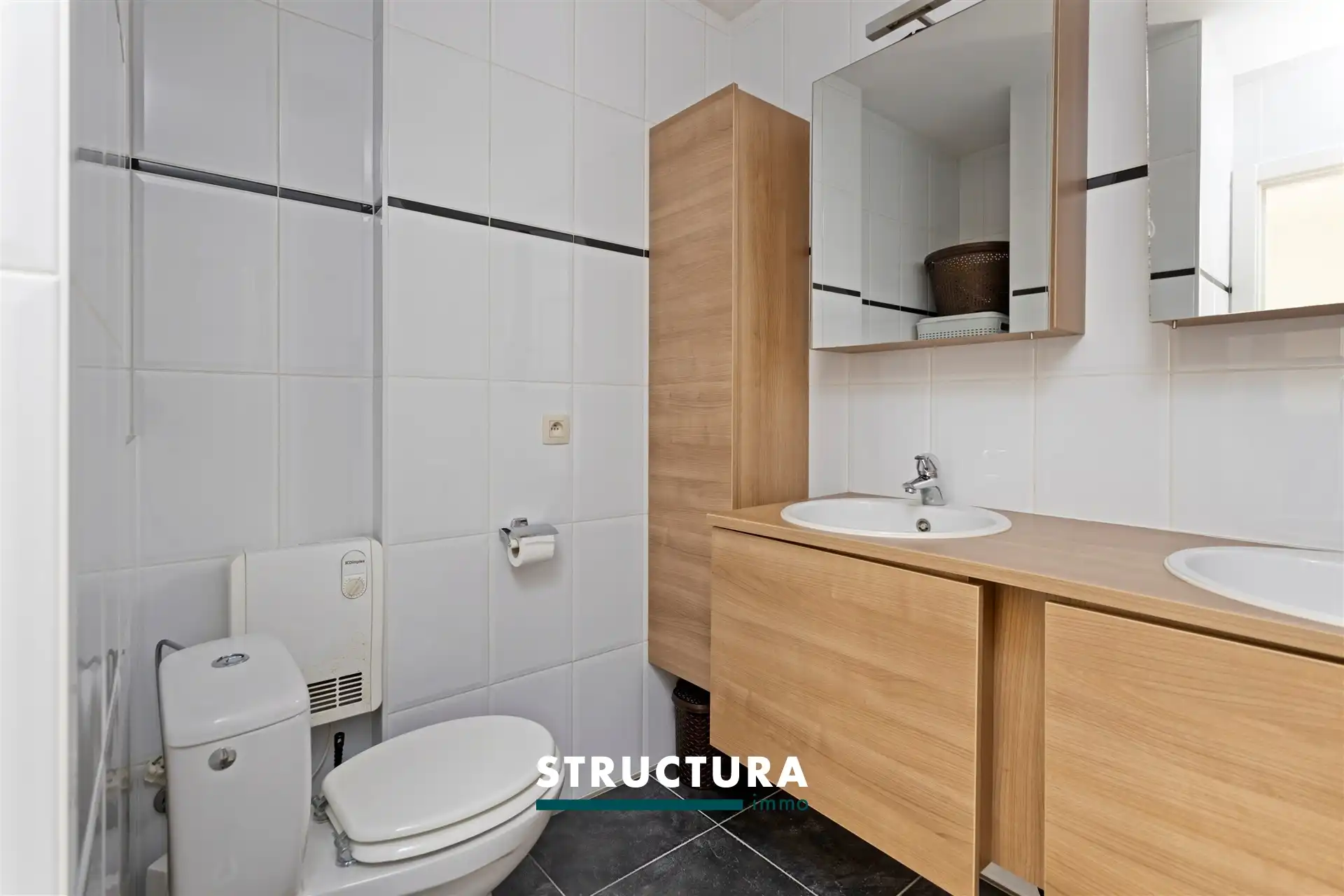 Ruim duplexappartement met 2 slaapkamers foto 12