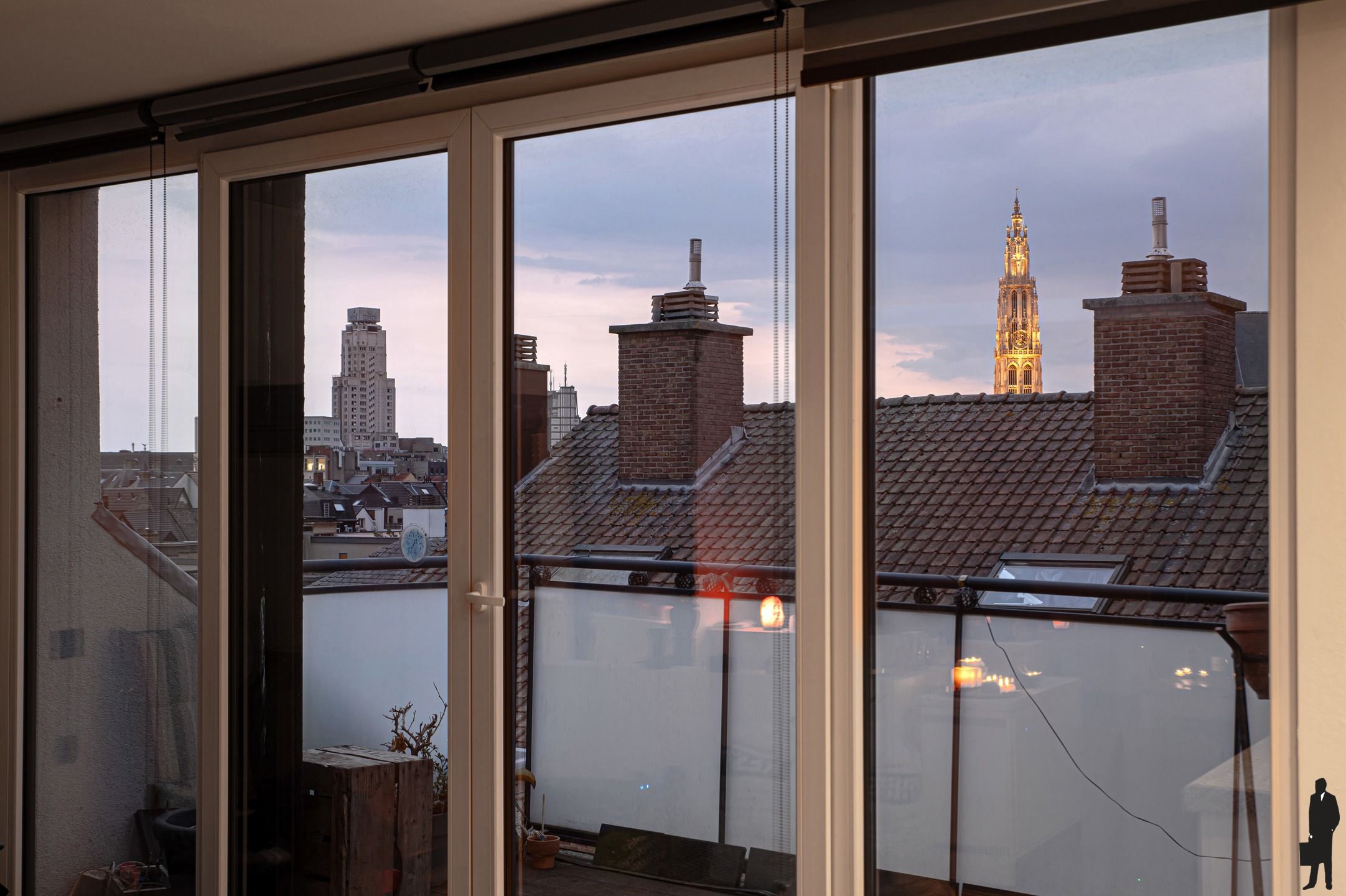 Karaktervol duplex penthouse met charmant terras in historisch Antwerpen foto 7