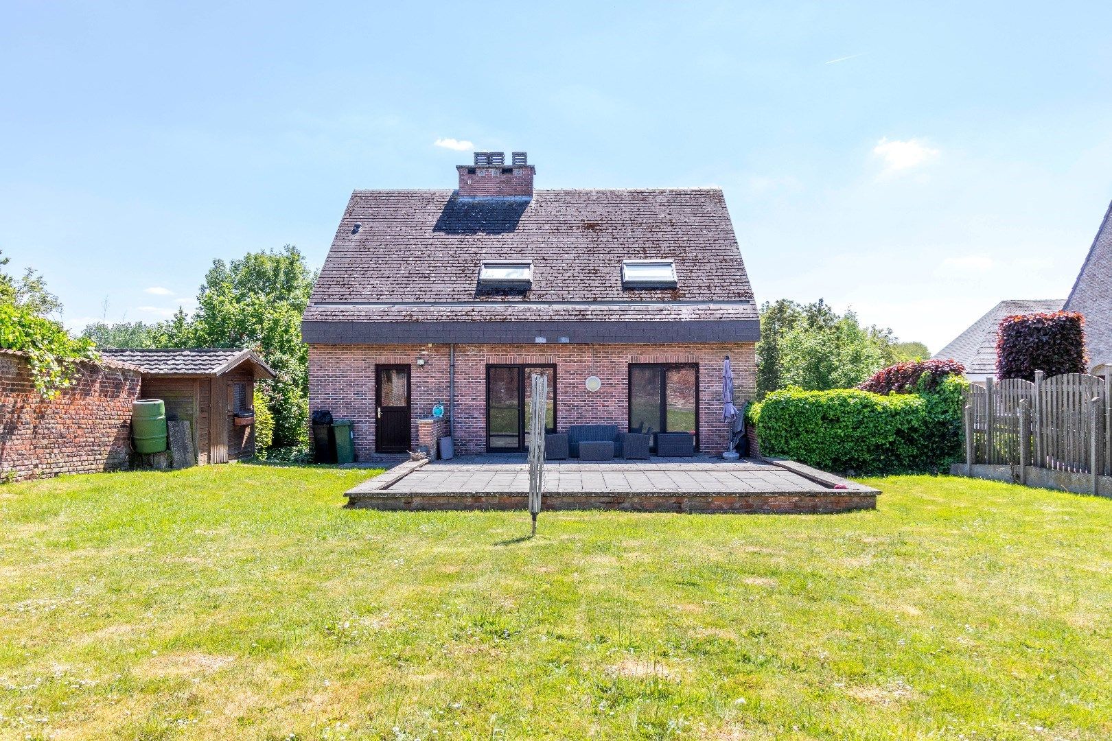 Ruim duplexappartement met gelijkvloerse handelsruimte foto 11
