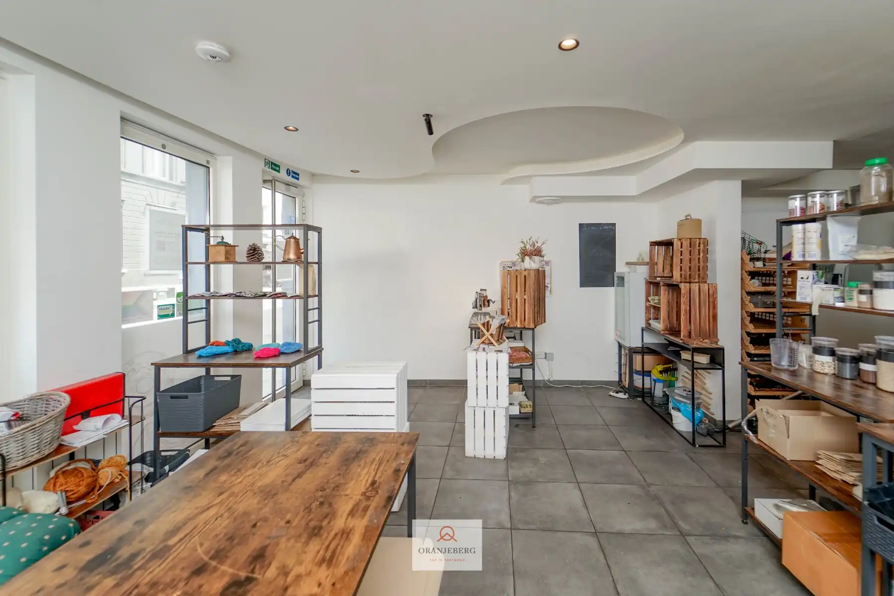 Handelsgelijkvloers te huur in Gent foto 10