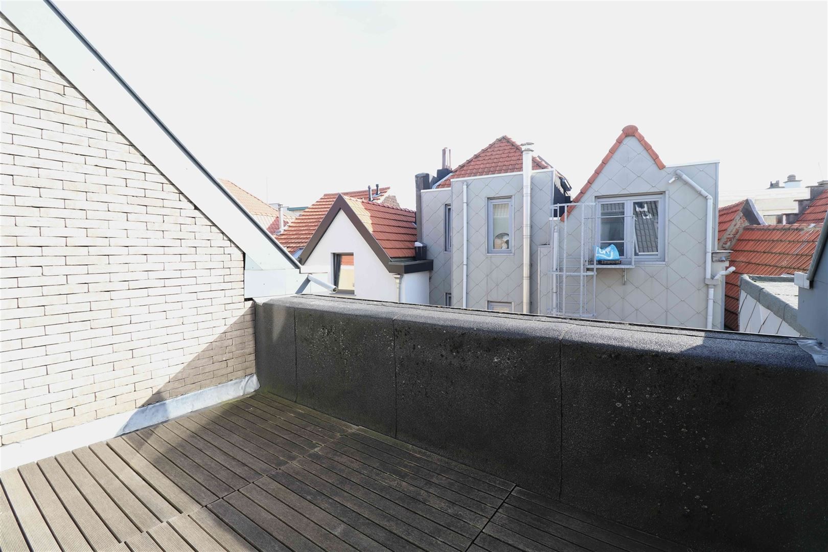 Moderne flat met terras foto 13