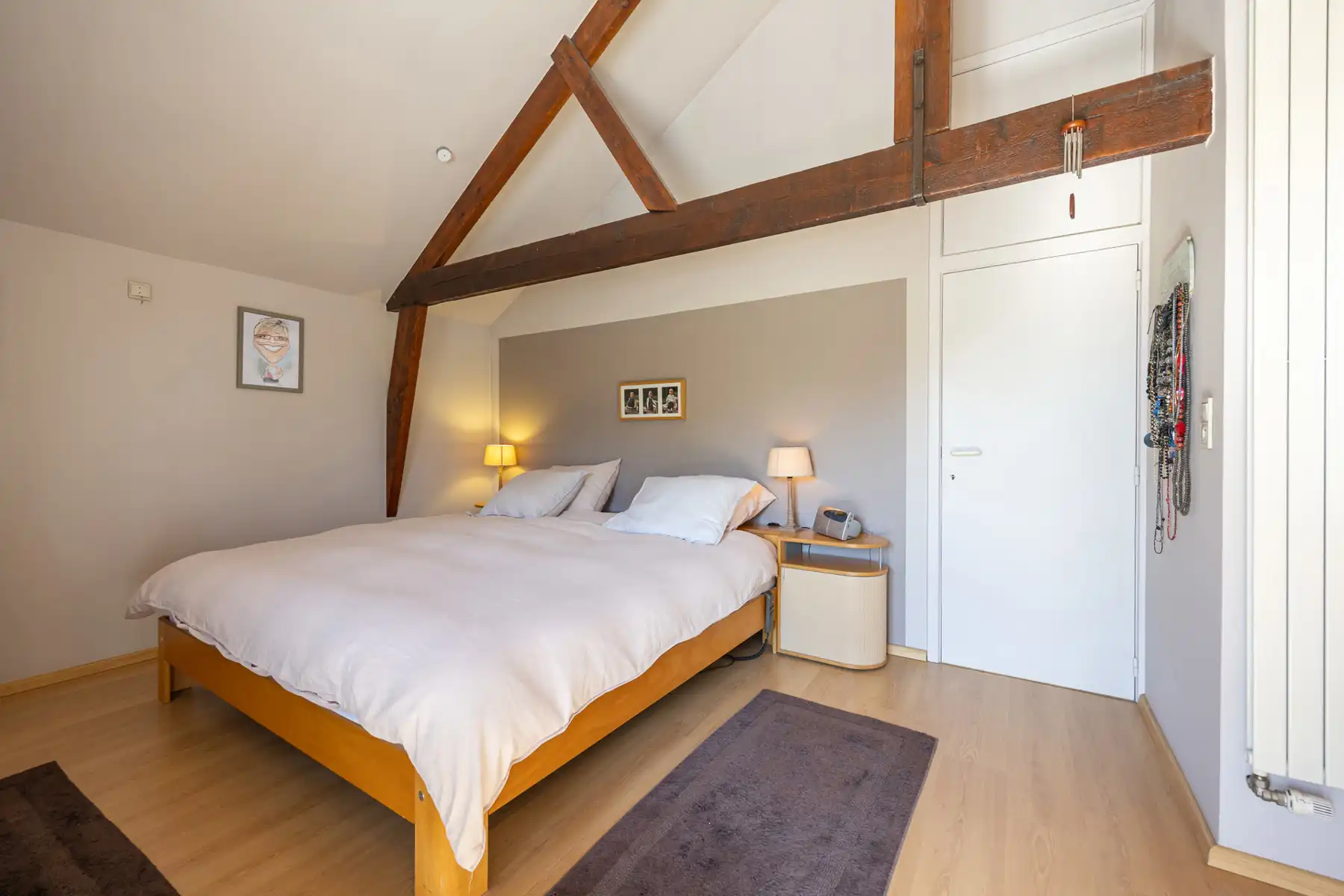 Ruime gezinswoning met rustige tuin en 4 slaapkamers. foto 13