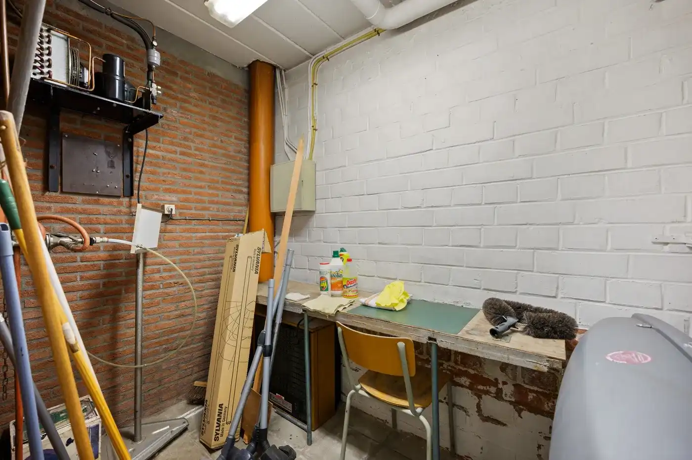 Instapklare loketten en kantoren in centrum Tienen  foto 23