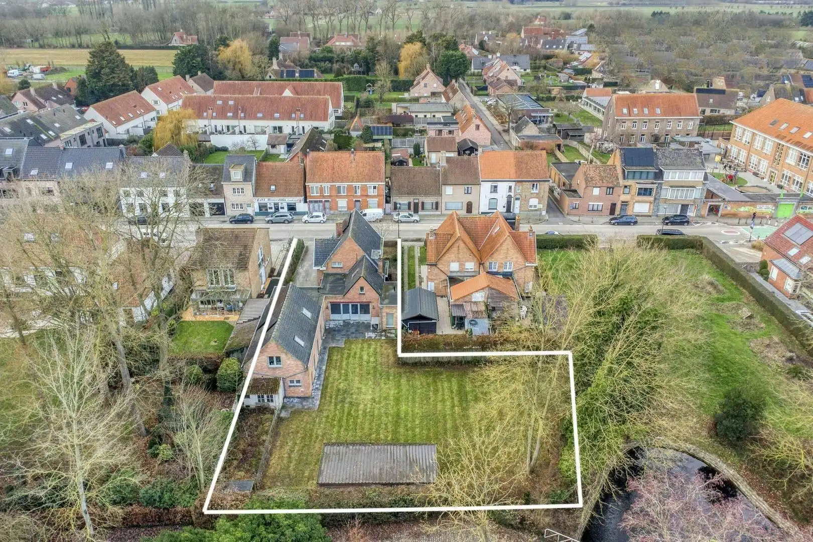 Hoofdfoto van de publicatie: Polyvalent huis met tal van mogelijkheden te Moerkerke