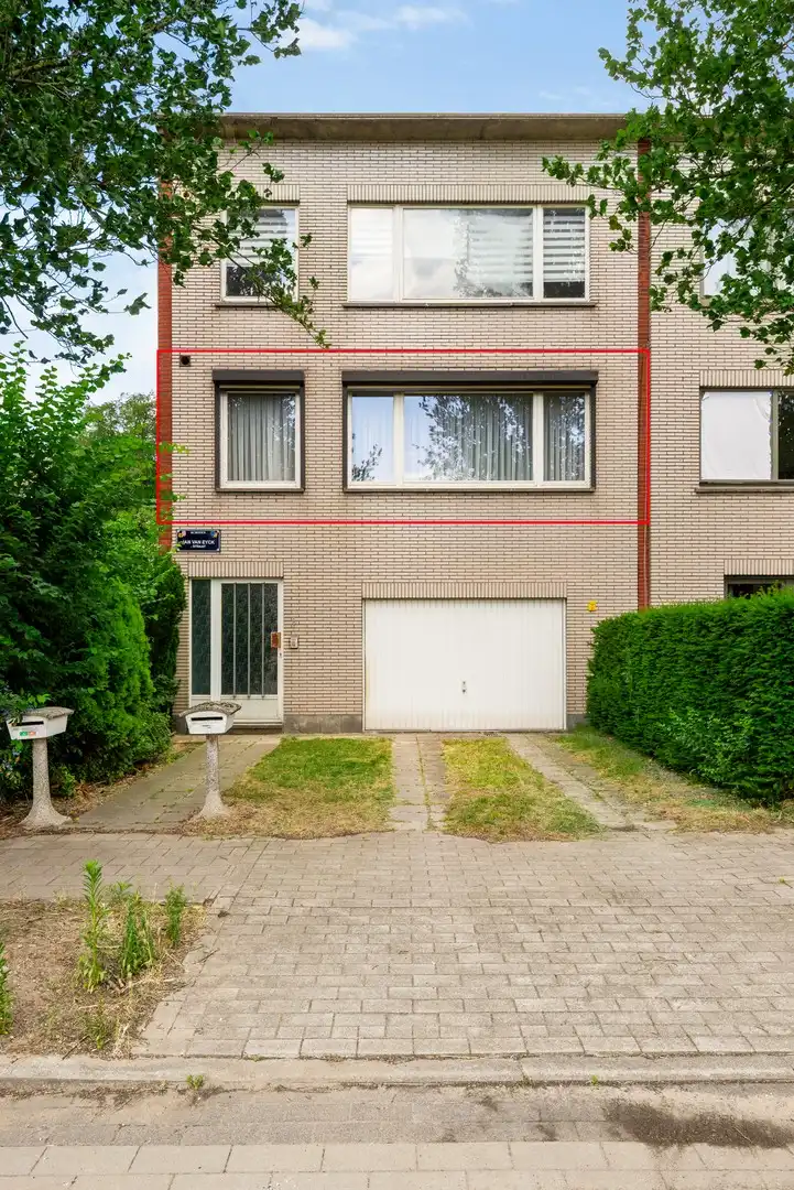 Op te frissen 2-slp appartement met autostaanplaats en tuin foto 18