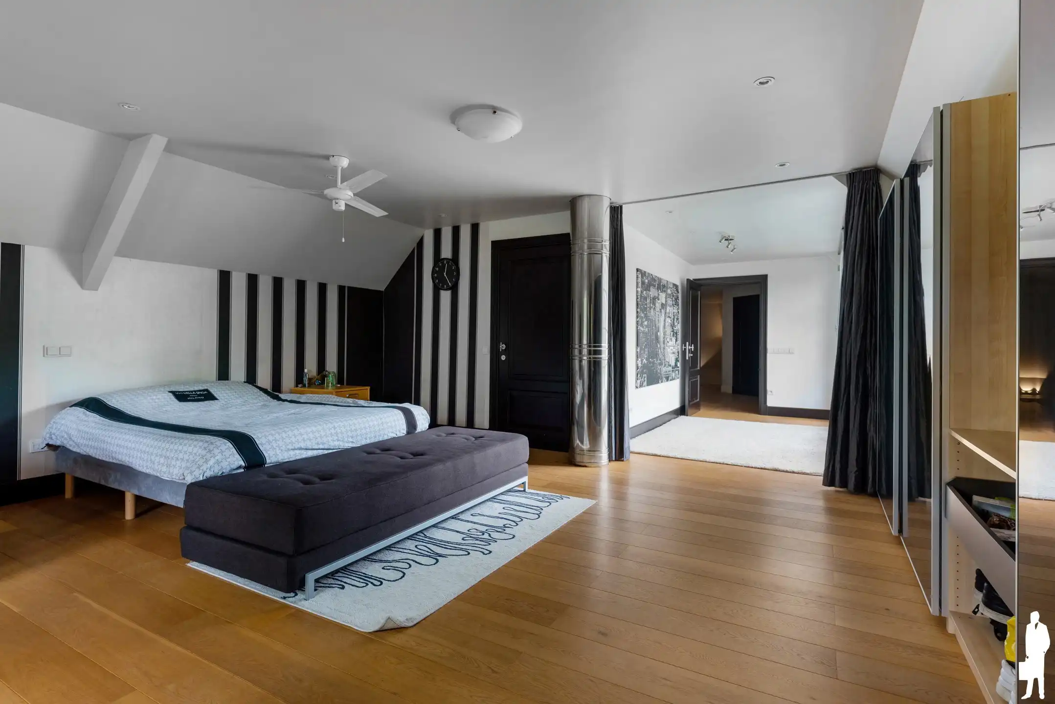 Exclusieve villa met zwembad op een perceel van 6.420 m² foto 34