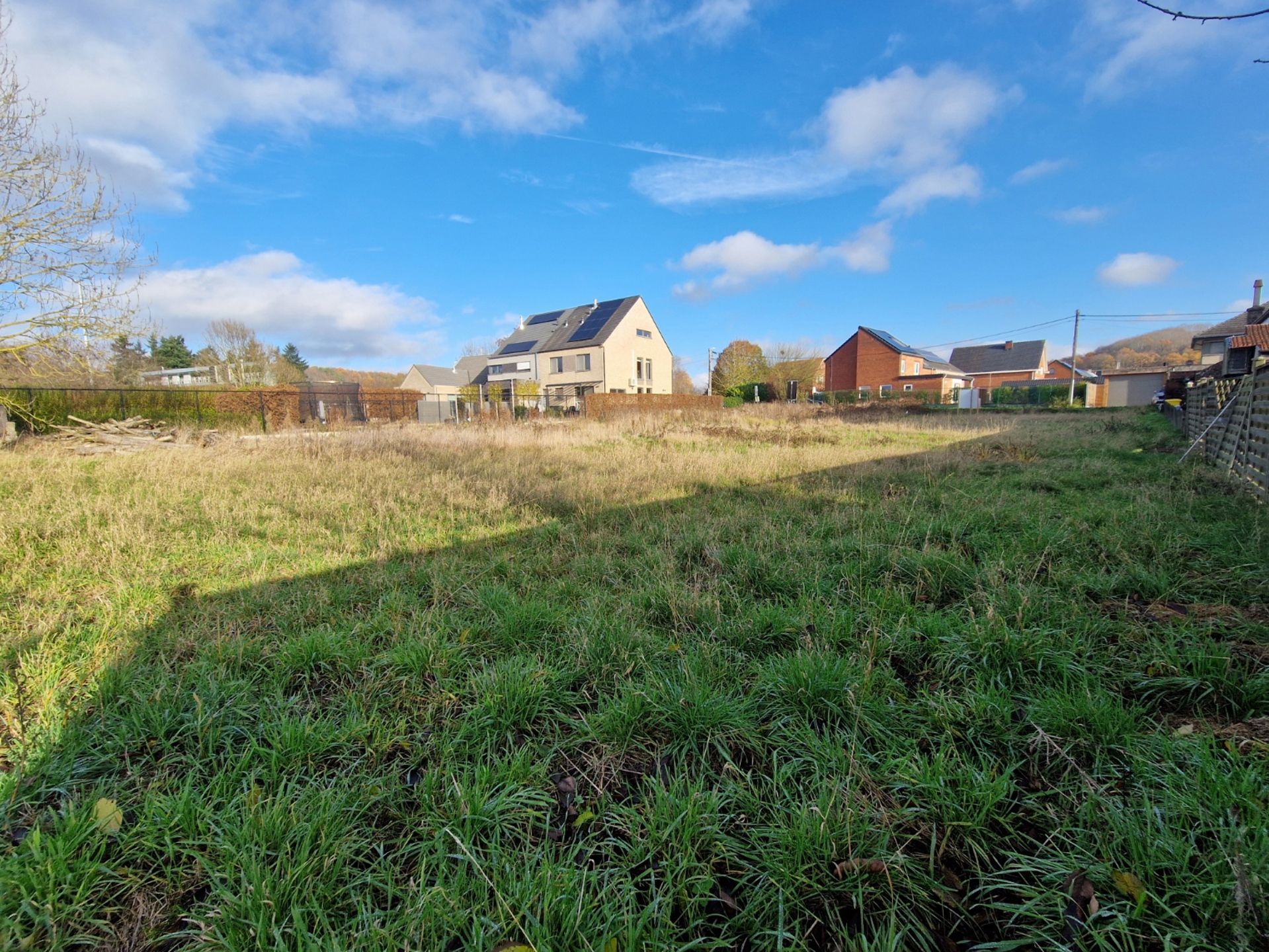 Bouwgrond voor open bebouwing in doodlopende straat foto 2