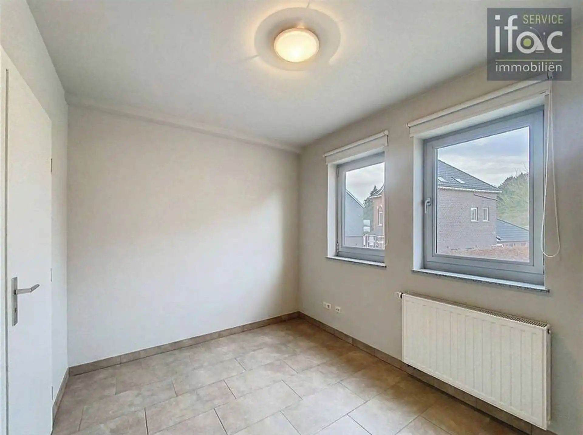 Appartement met 2 slaapkamers en ruime garage foto 10