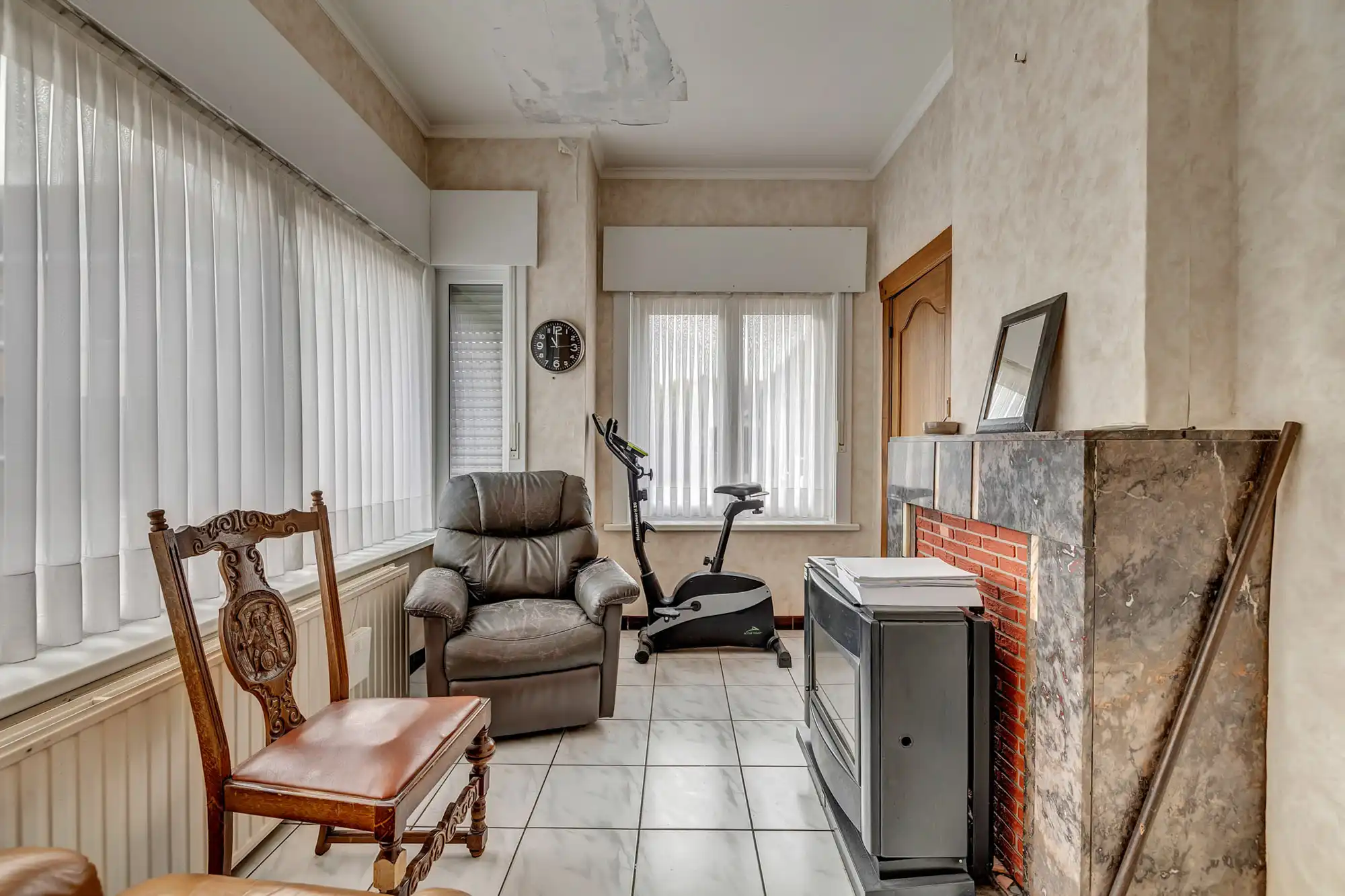 Ruime woning met twee entiteiten en ruime garage foto 4