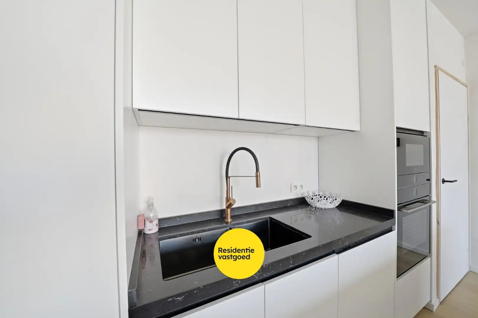 Modern energiezuinig 2-slaapkamerappartement te Bredene foto 10