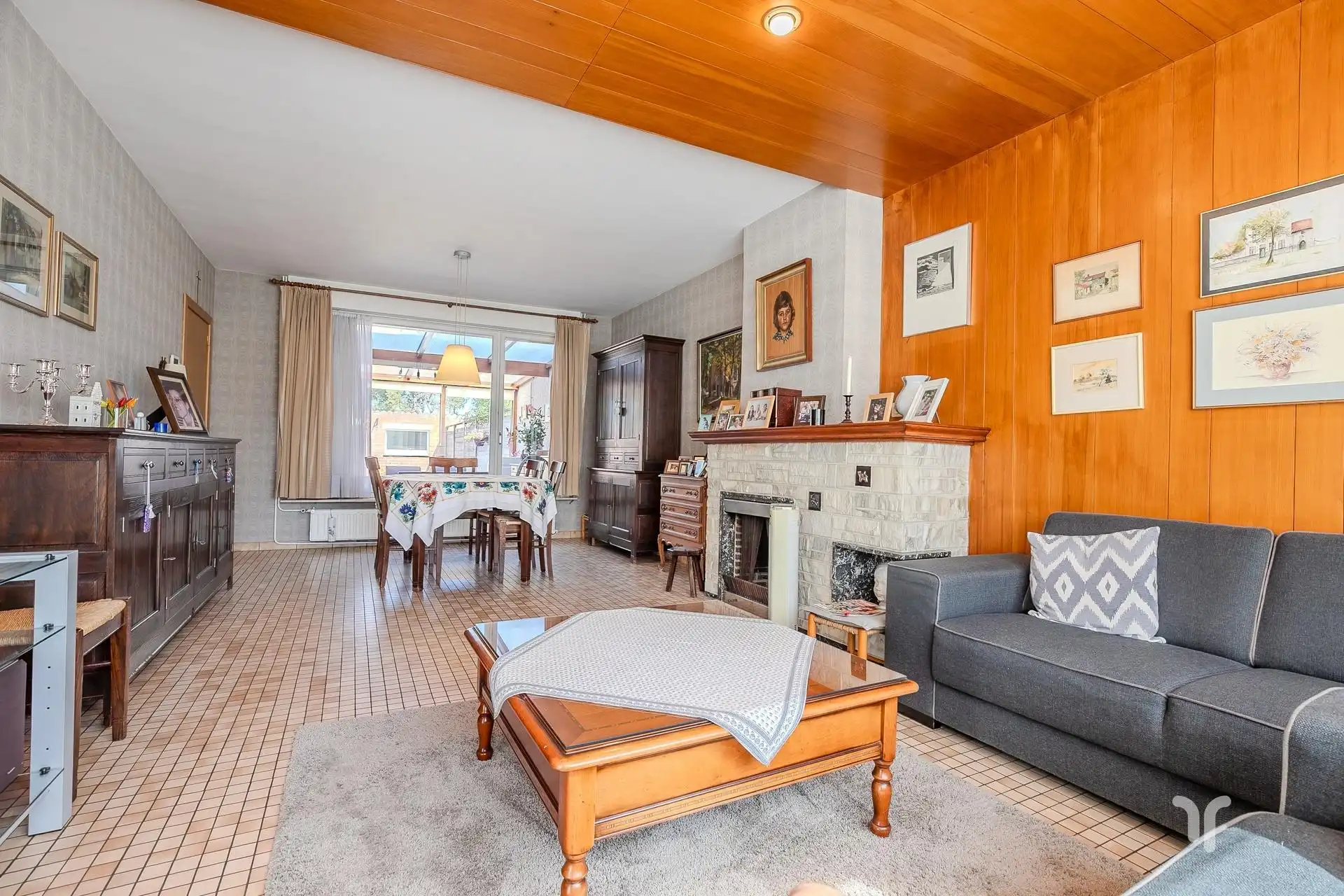 Instapklare gezinswoning met 3 slaapkamers in het  rustige Koolkerke. foto 2