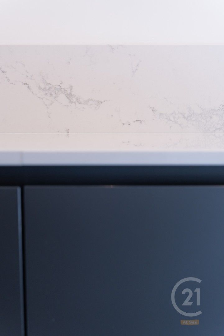 Moderne Woning met 4 Slaapkamers en Inpandige Garage in Lombardsijde foto 18