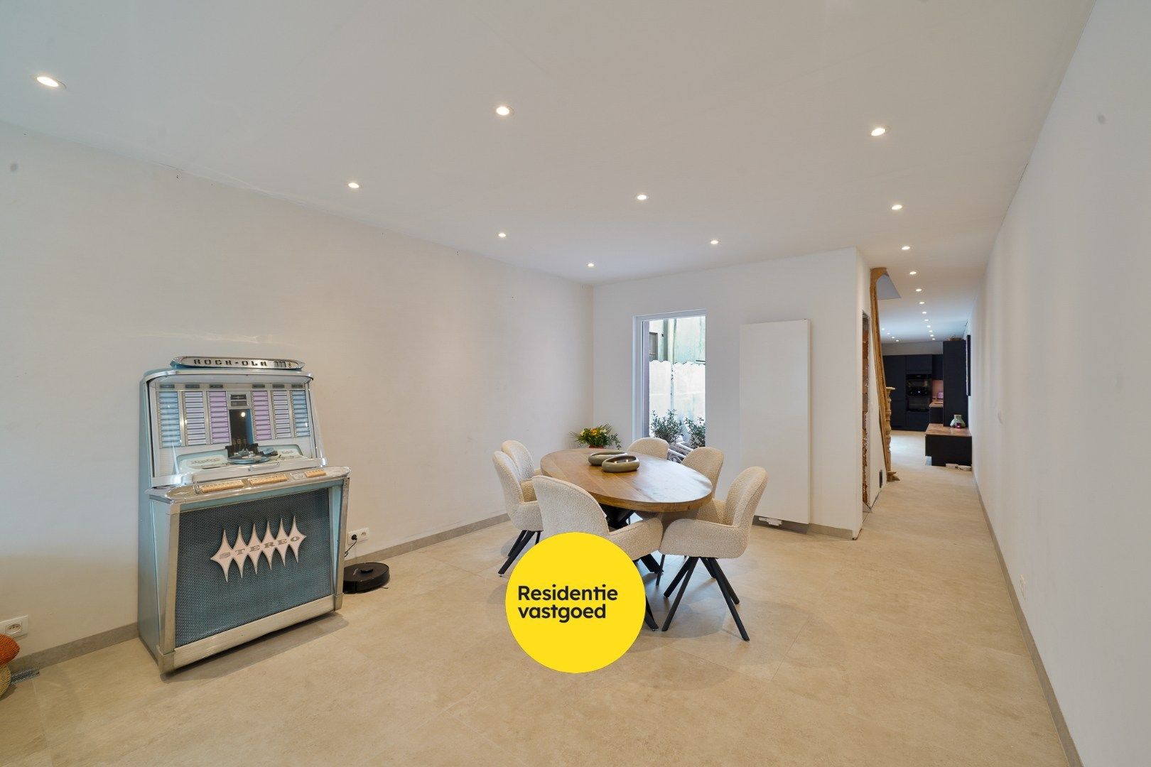 Stijlvol gerenoveerde gezinswoning met karaktervolle gevel in het hart van Mariakerke (Oostende) foto 10