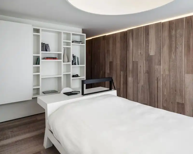 Uniek rolstoelvriendelijk en gemeubeld gelijkvloers appartement met terras dankzij hoogstaande architectuur  foto 13