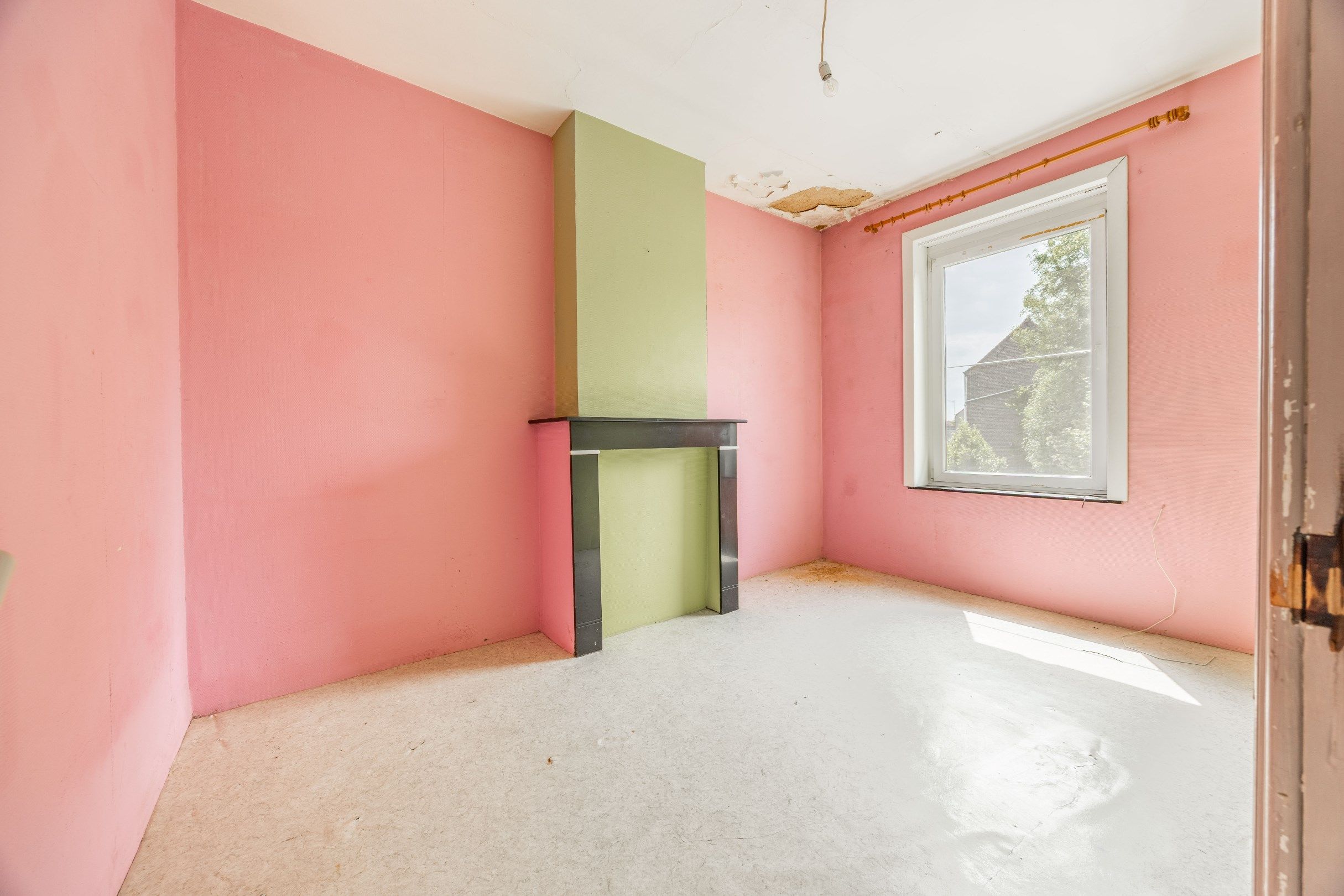 TE RENOVEREN WONING MET GARAGE foto 15