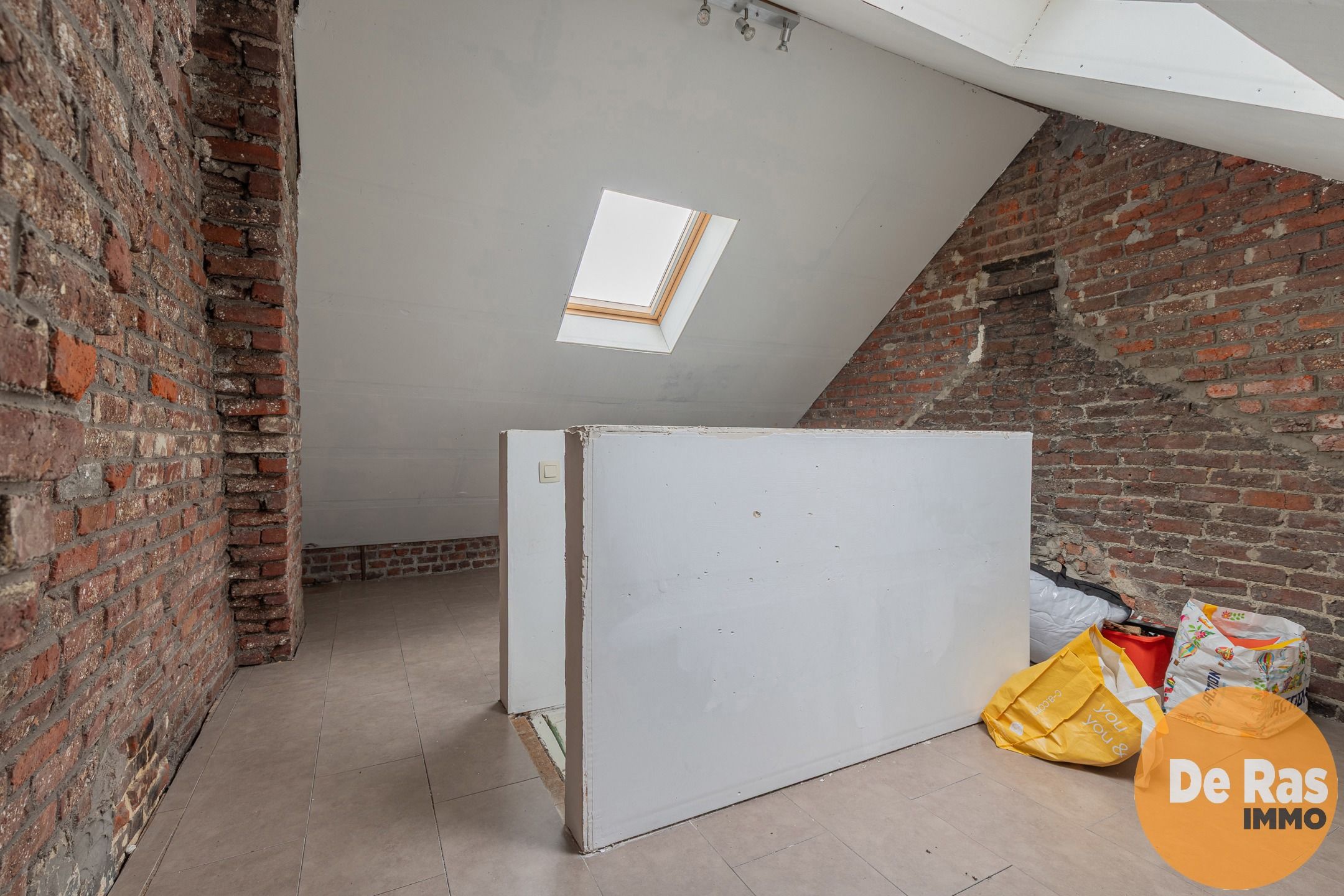 AALST– Rijwoning met centrale ligging foto 16