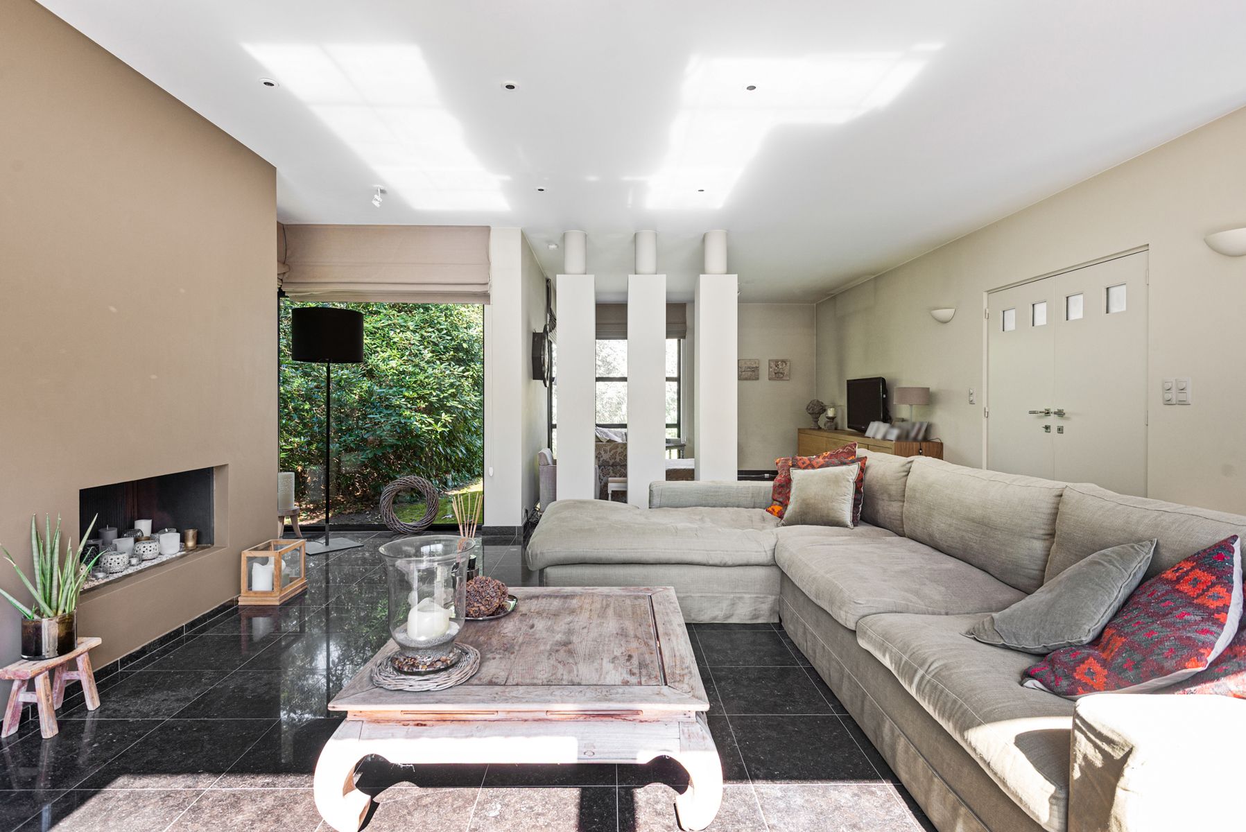 Moderne villa vlakbij het park van Halle Zoersel op 2.933m². foto 6