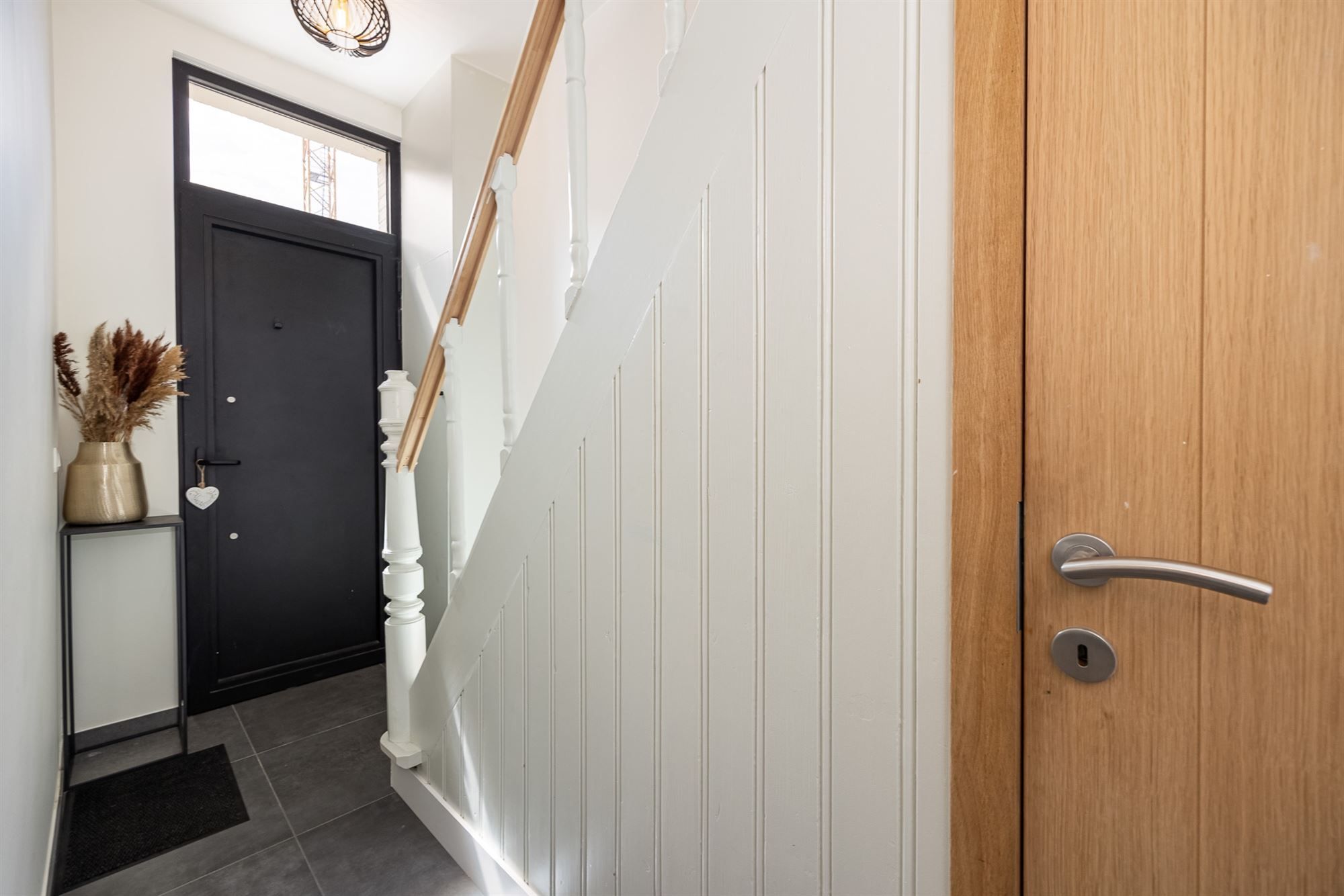 Instapklare woning met 3 slaapkamers en stadskoer foto 7