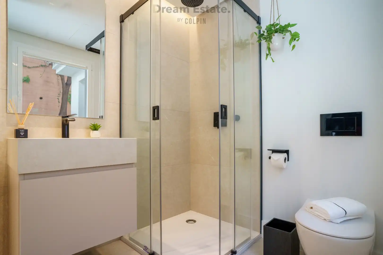 Villa La Concha is gelegen in de omgeving van Las Brisas Golf, Nueva Andalucia, Marbella. foto 25