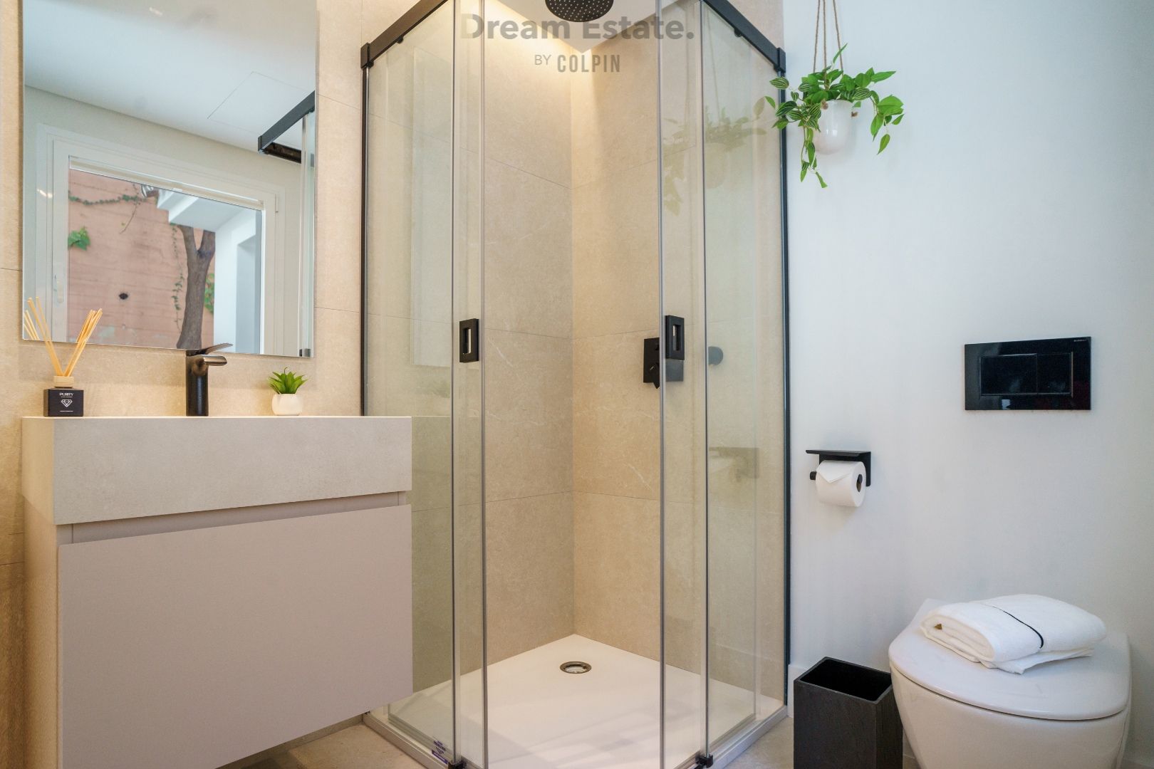 Villa La Concha is gelegen in de omgeving van Las Brisas Golf, Nueva Andalucia, Marbella. foto 25