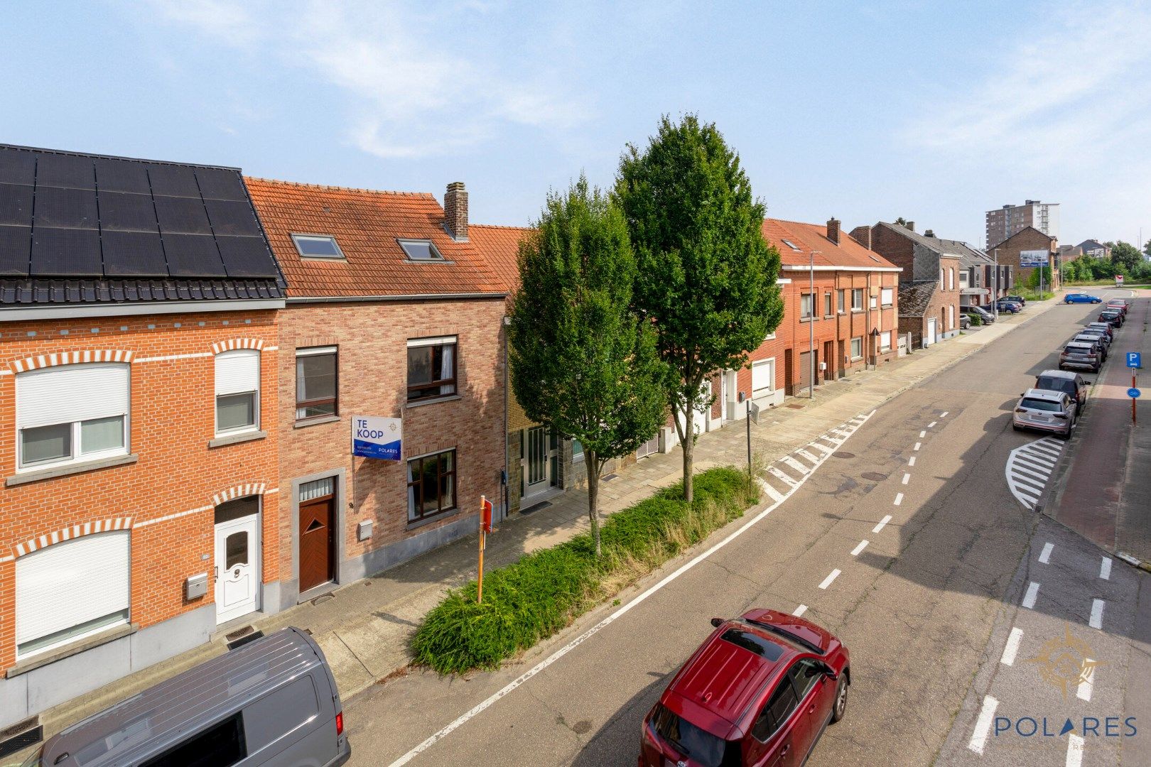 Instapklare woning met 5 slaapkamers en leuke tuin! foto 2