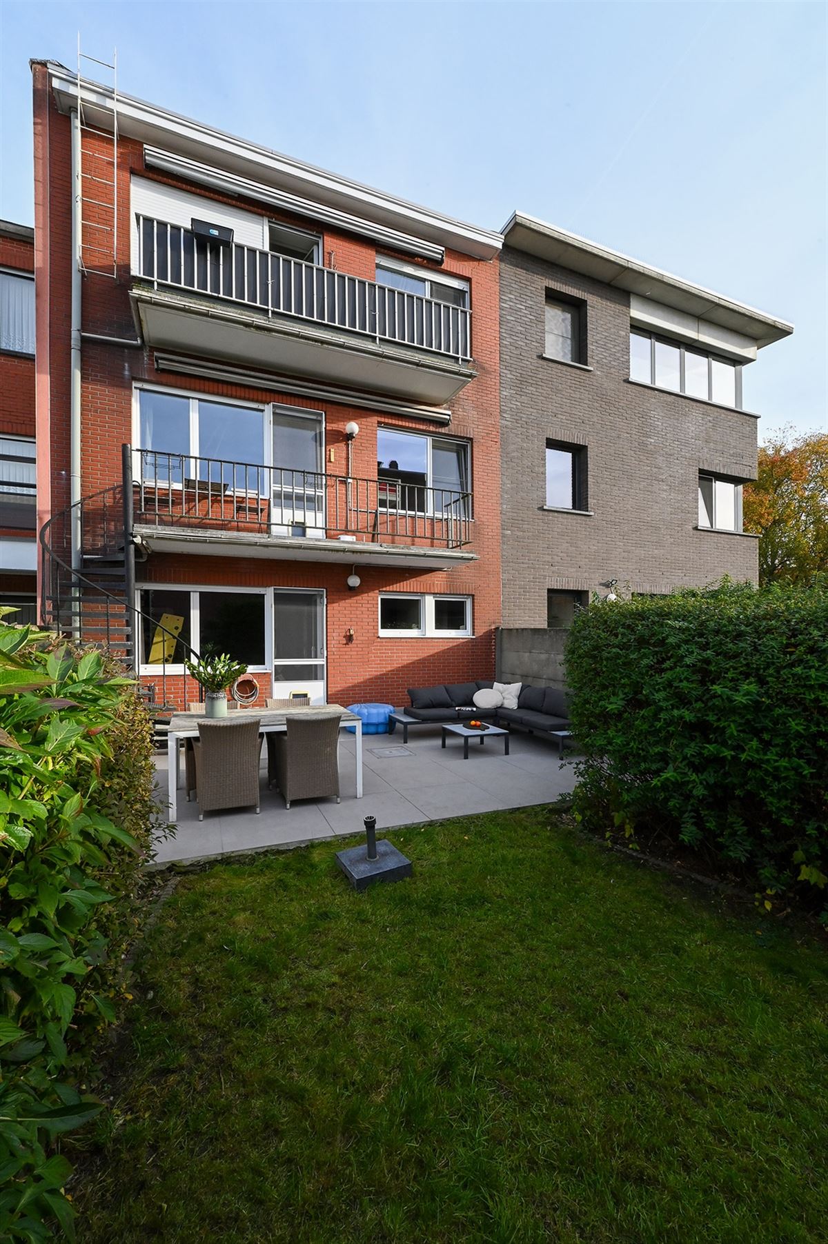 Opbrengsteigendom met twee vergunde appartementen  foto 12