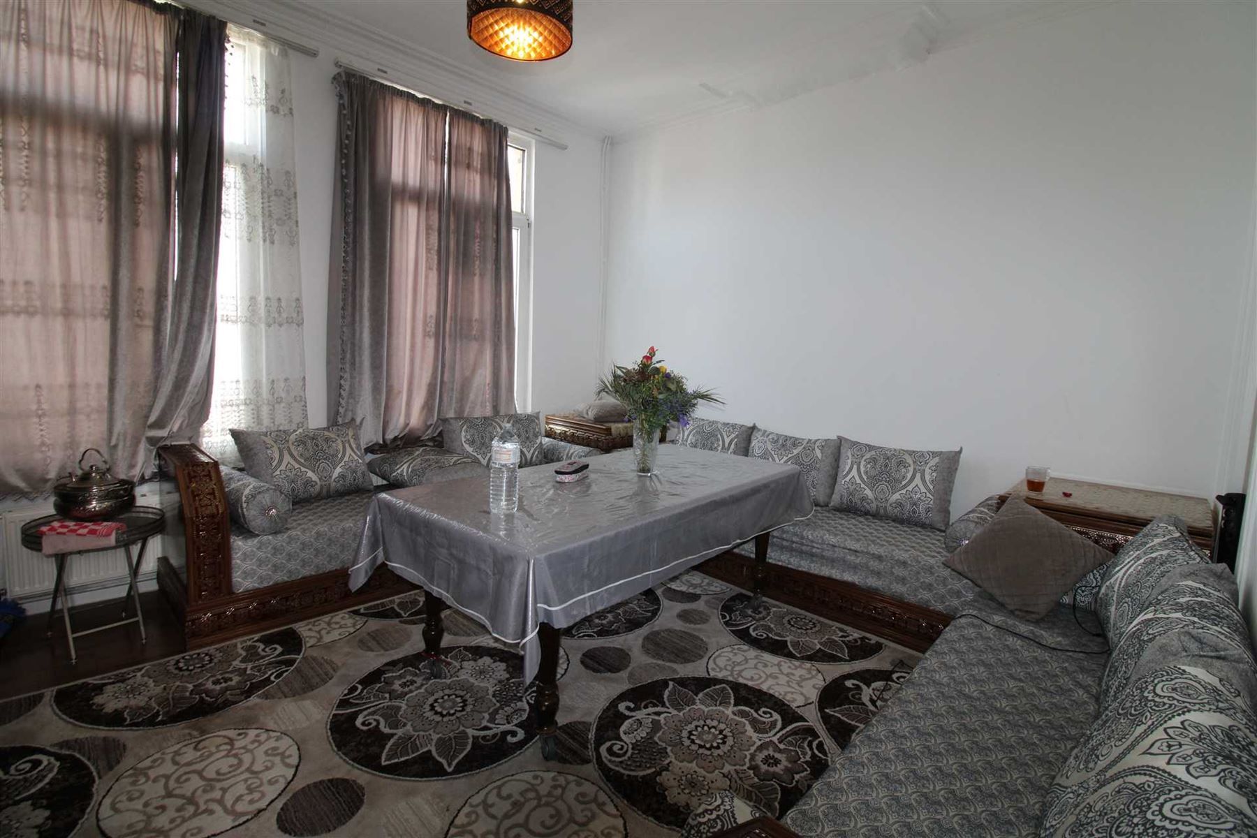 Herenwoning met 3 appartementen. foto 3