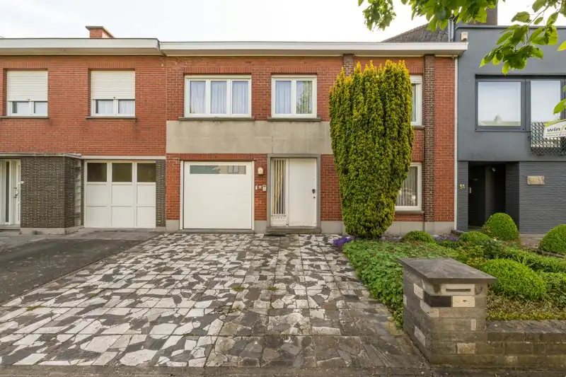 Kloeke te renoveren stadswoning met 4 slaapkamers, inpandige garage in centrum Kortrijk TE KOOP foto 27