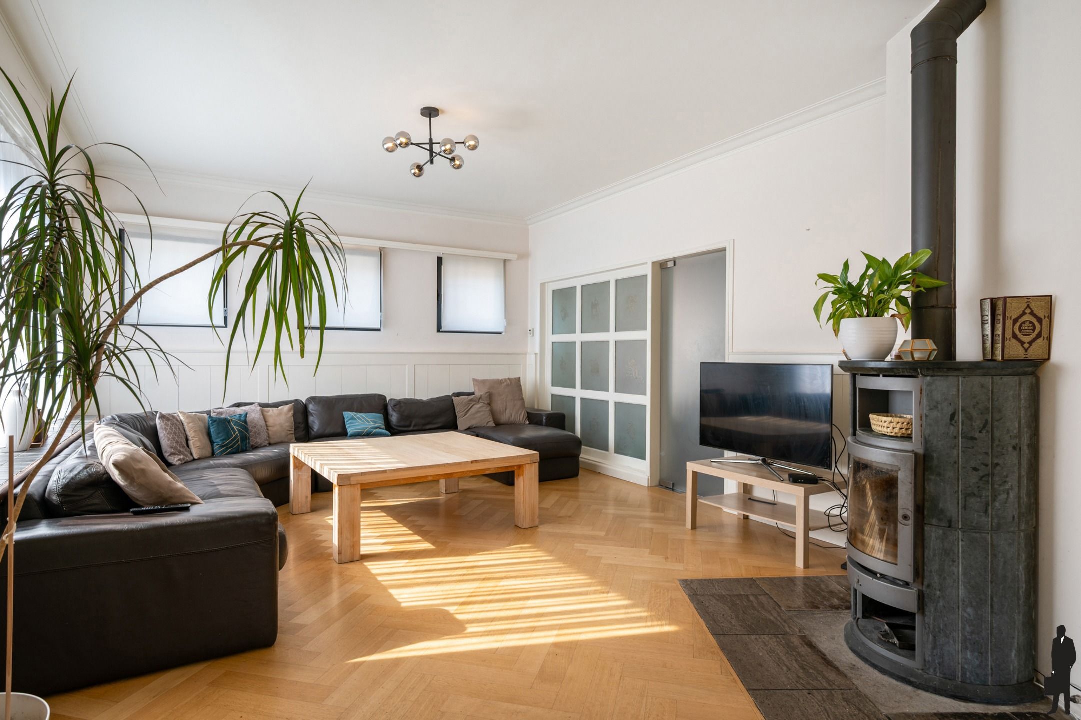 Ruime halfopen bebouwing met 4 slaapkamers en 2 badkamers aan de groene parken van Hoboken.&nbsp; foto 8