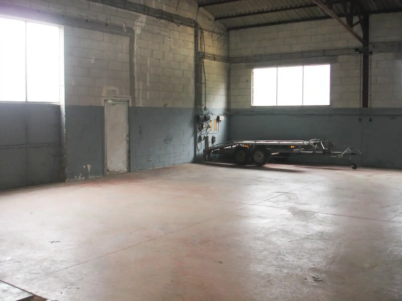 MEER DAN 1000M² INDUSTRIËLE SITE MET OPSLAG & WERKRUIMTE  foto 3