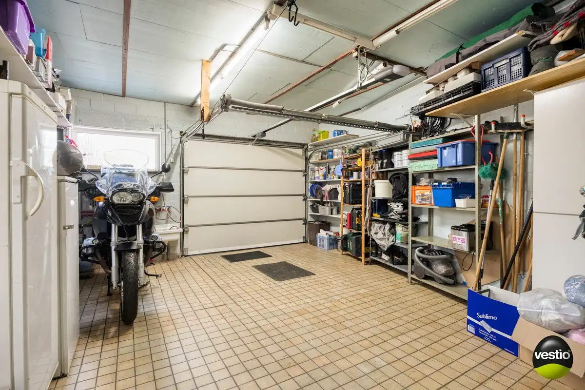 Gezinswoning met 3 slaapkamers, bureau en energiezuinige voorzieningen op toplocatie in Heusden-Zolder foto 13