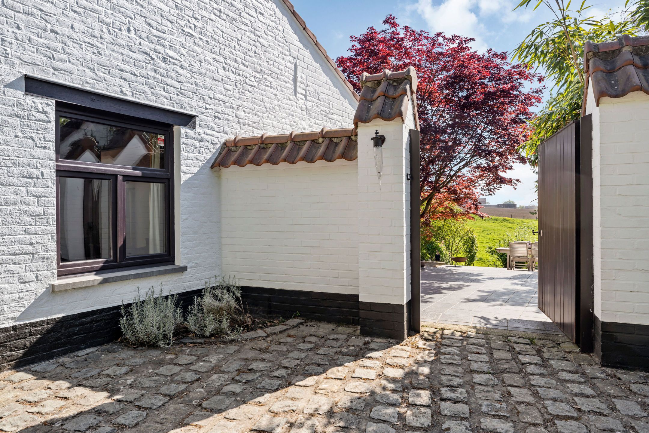 Met smaak gerenoveerde landelijke woning op +/- 63a foto 7
