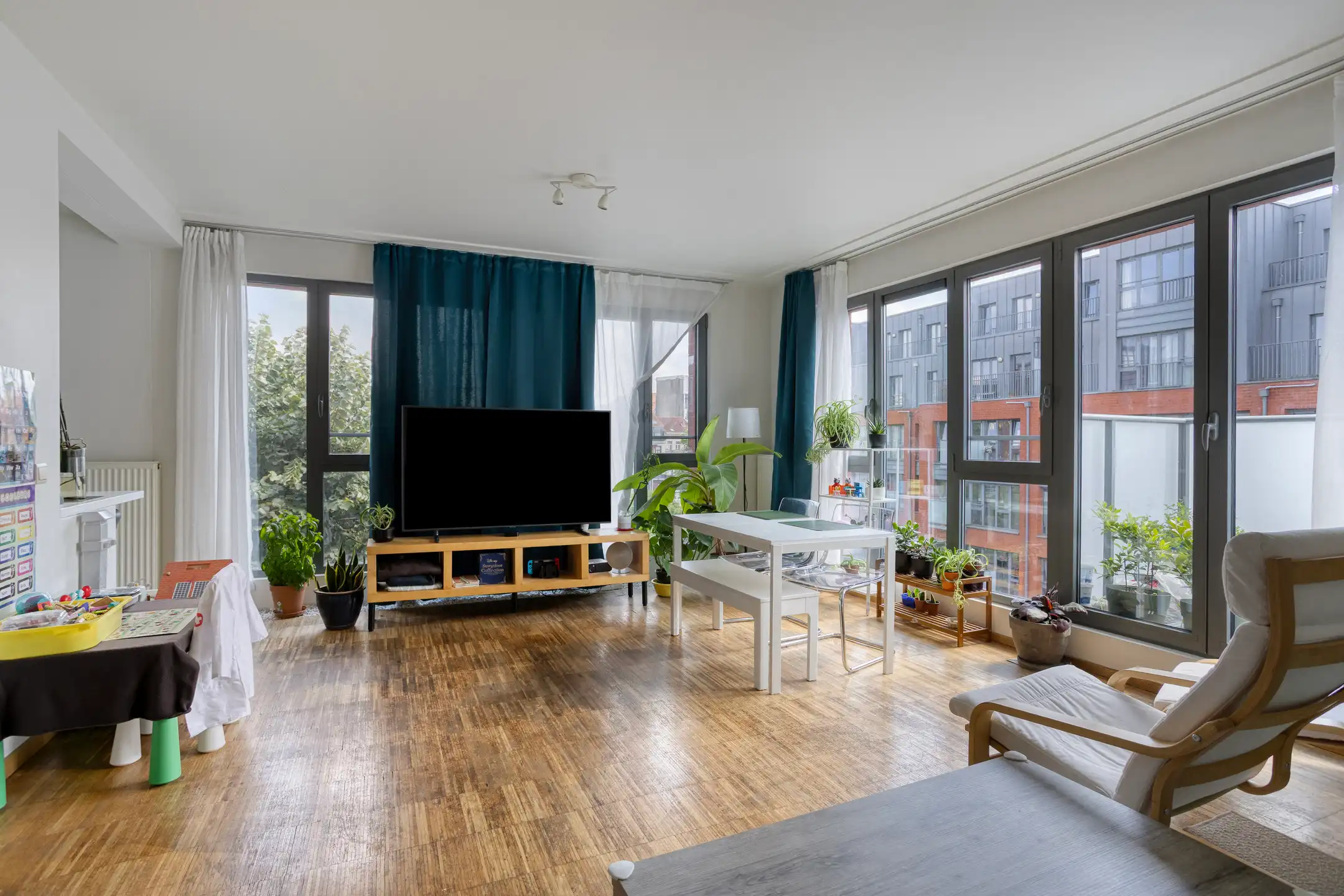 Appartement met balkon, kanaalzicht en 4,55% rendement foto 5