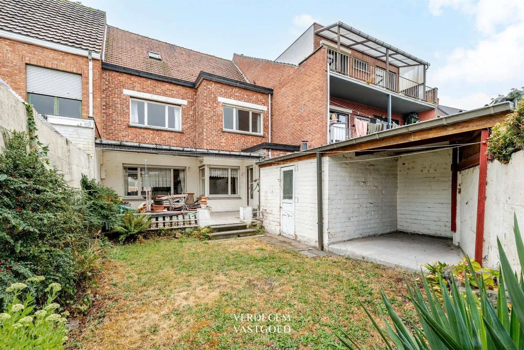Zeer ruime en karaktervolle woning met 3 slaapkamers, garage en tuin foto 16