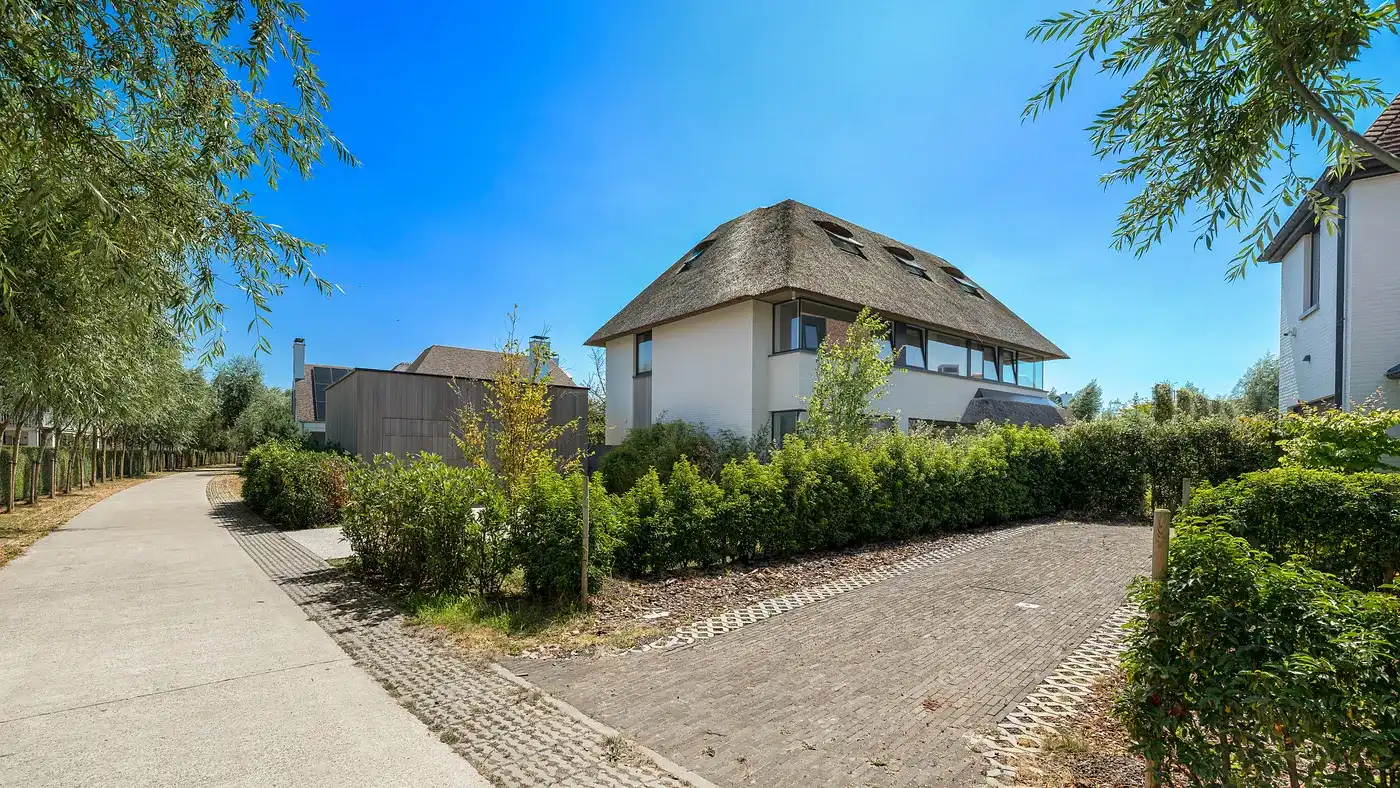 Luxueus afgewerkte nieuwbouwvilla te Duinenwater genietende van de perfecte zon oriëntatie foto 15