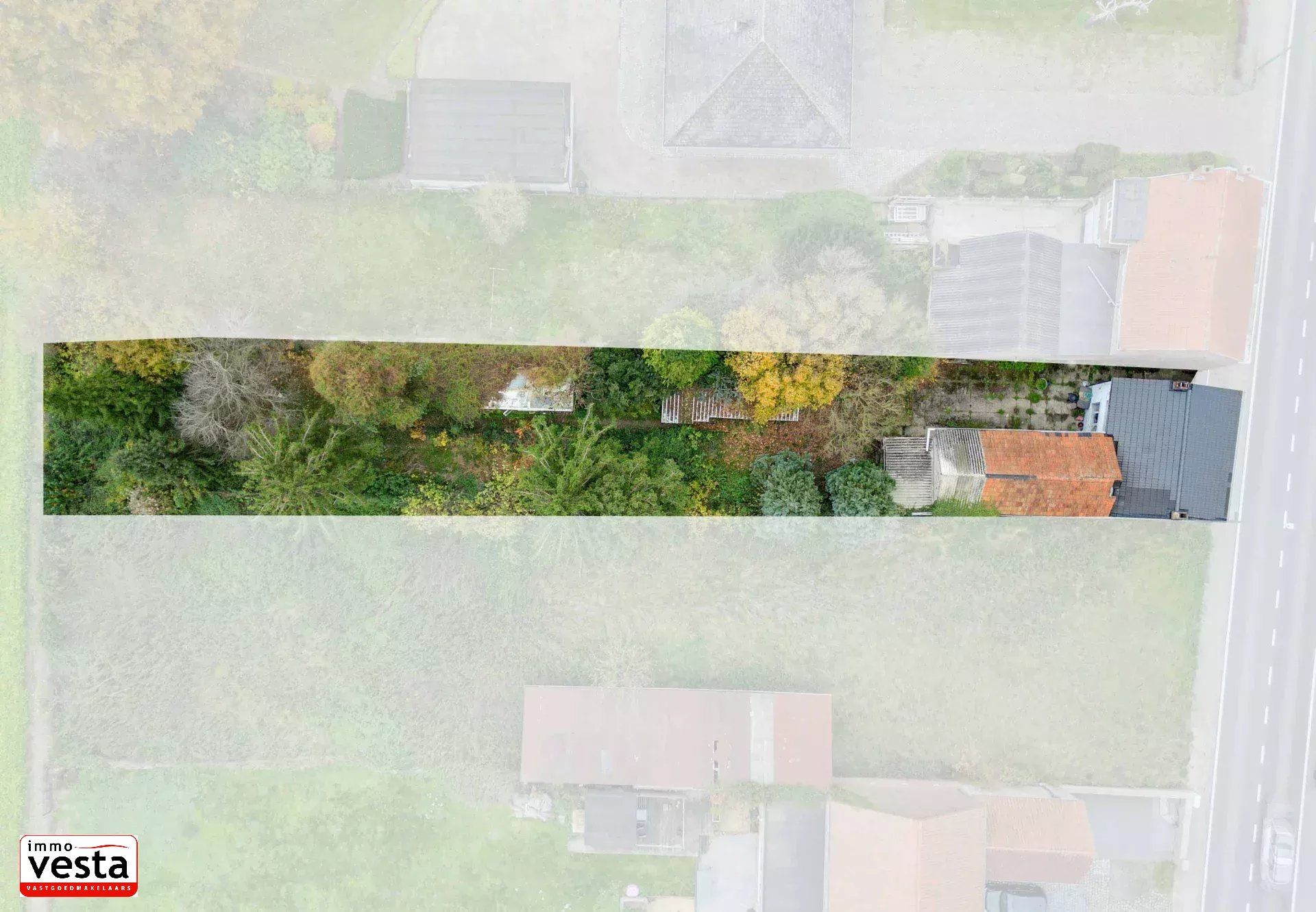 Te renoveren woning op goede locatie foto 4