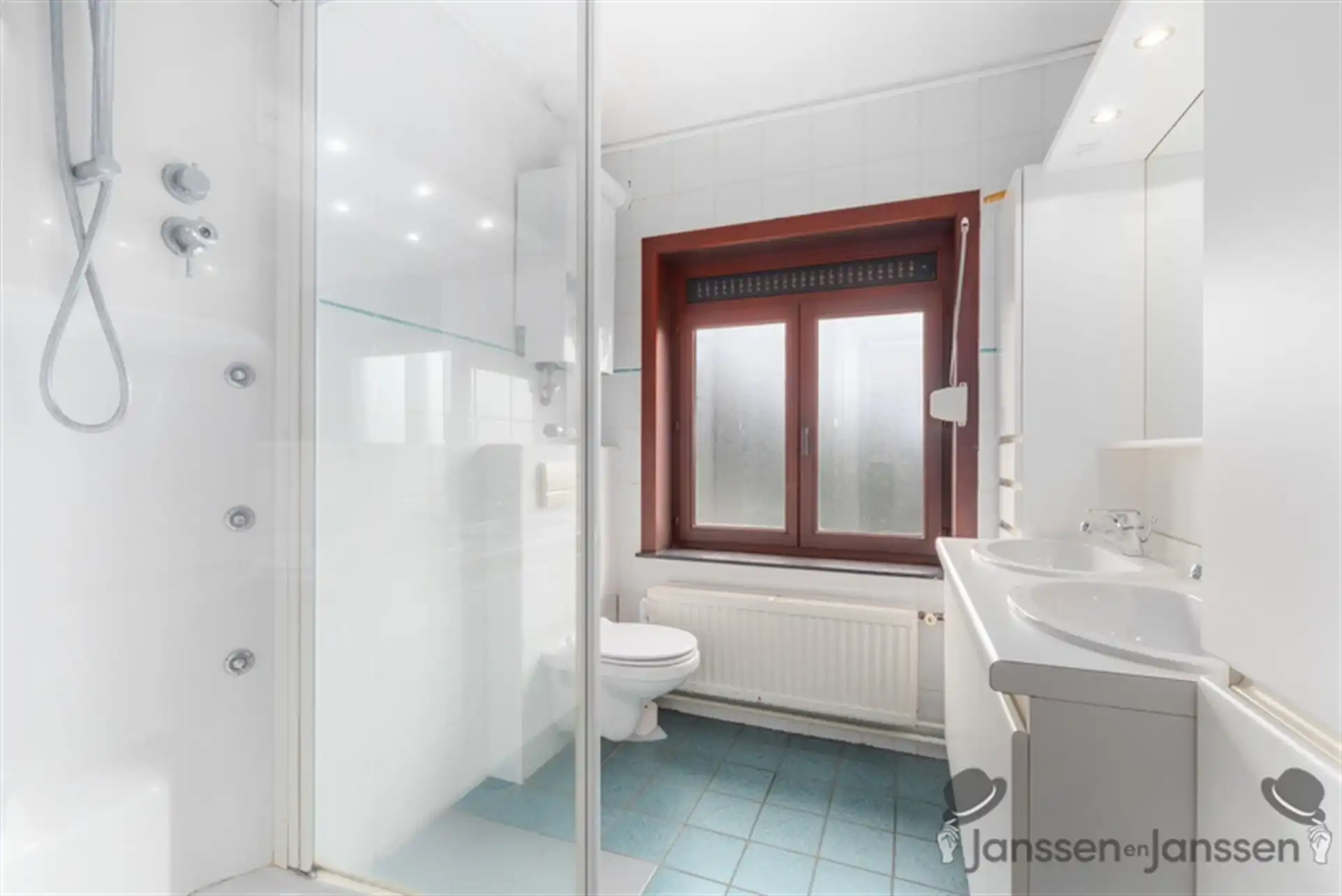 Woning met 3 slaapkamers en verwarmd zwembad foto 14