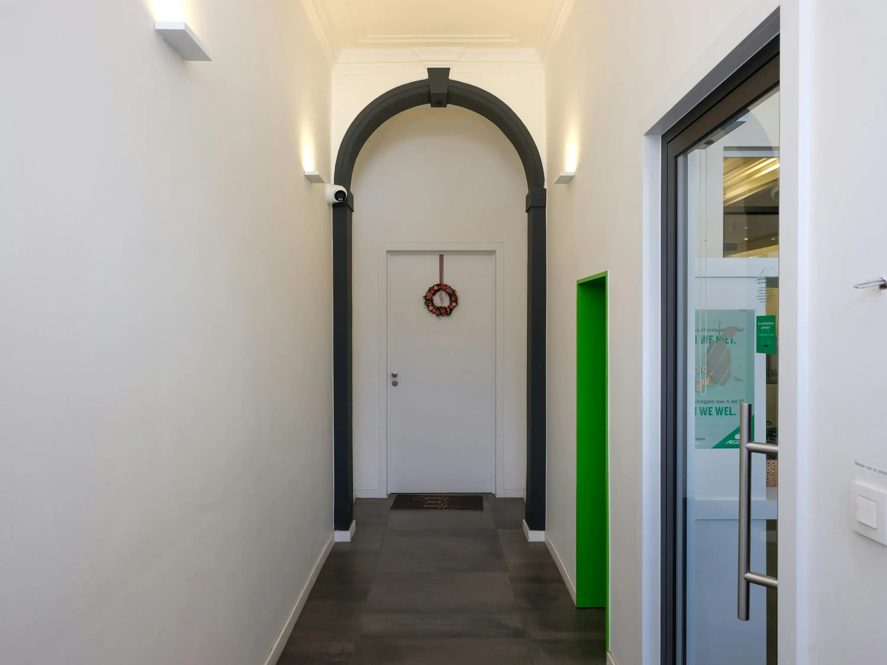 Instapklaar handelspand met woonst te koop op de Boelare in Eeklo foto 3