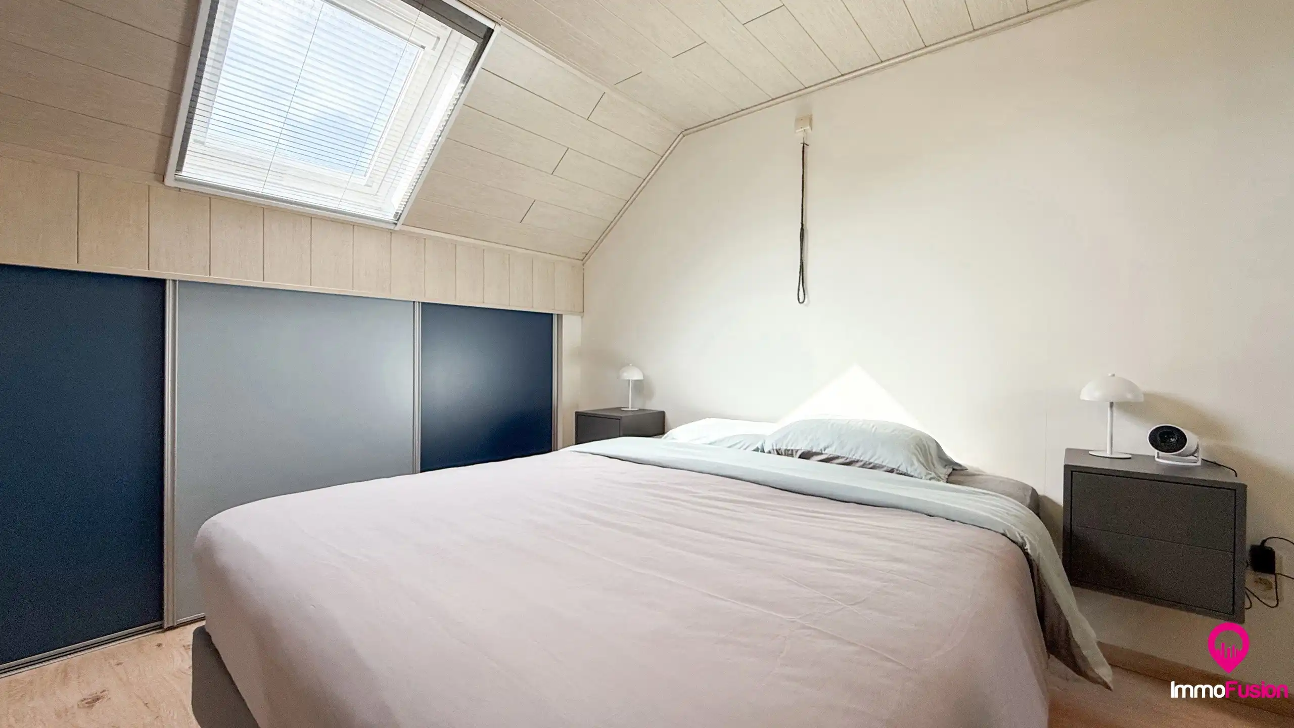 Charmante woning met 5 slaapkamers op een ruim perceel! foto 41