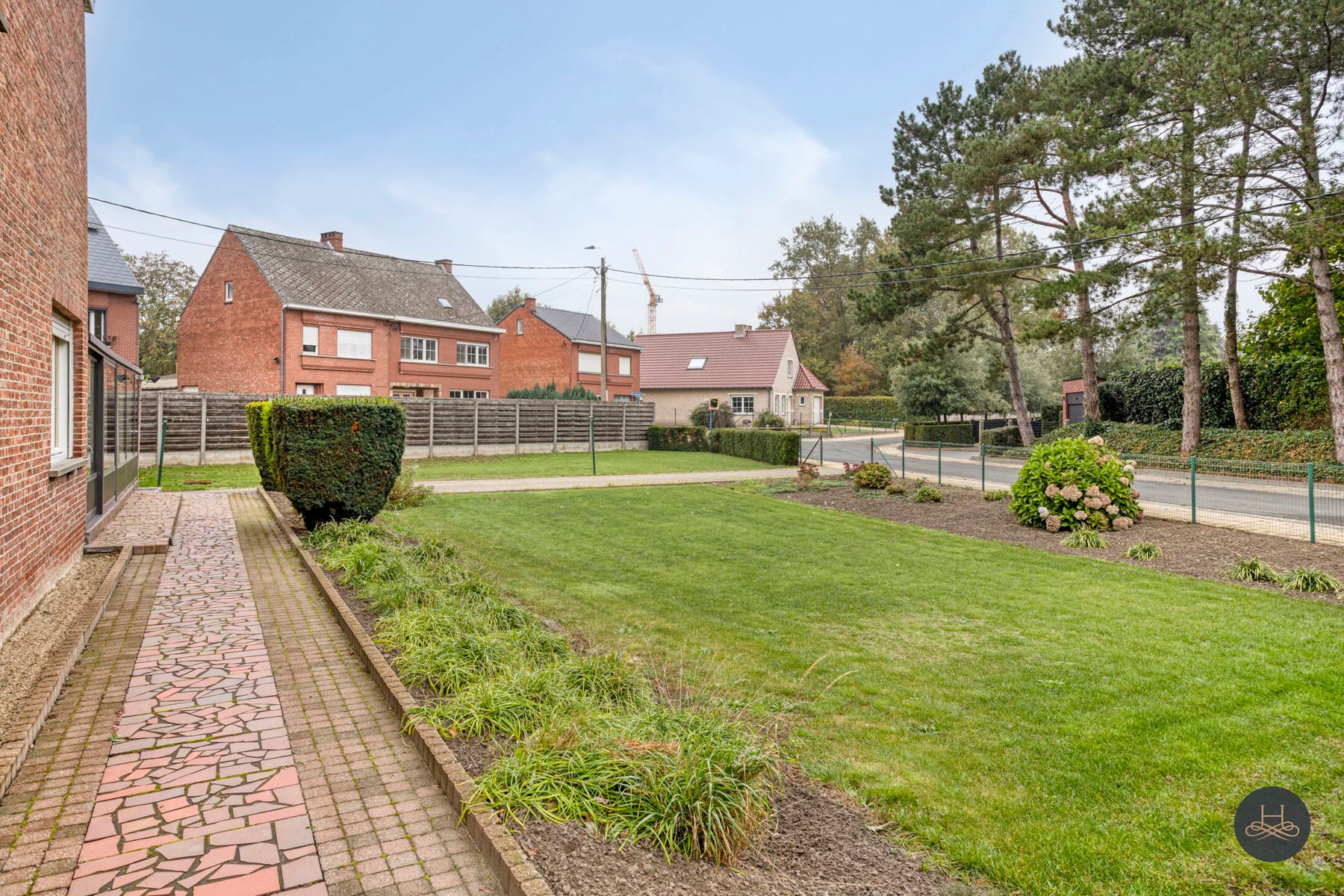 Halfopen woning met tuin en renovatiepotentieel foto 22